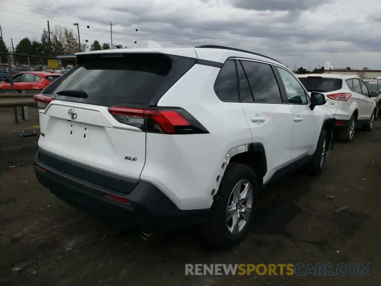 4 Photograph of a damaged car 2T3W1RFV3KC011279 TOYOTA RAV4 2019