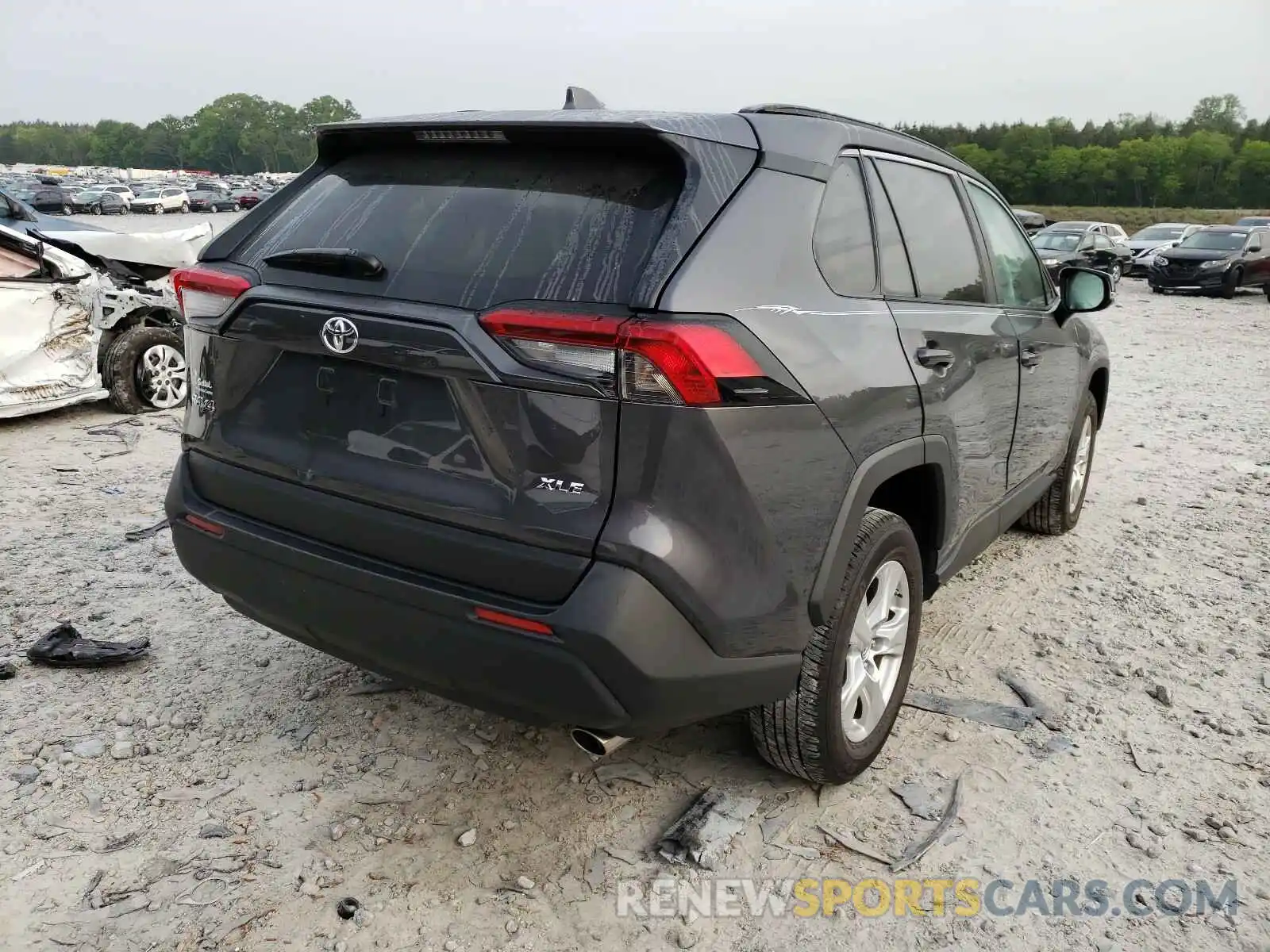 4 Photograph of a damaged car 2T3W1RFV3KC014229 TOYOTA RAV4 2019