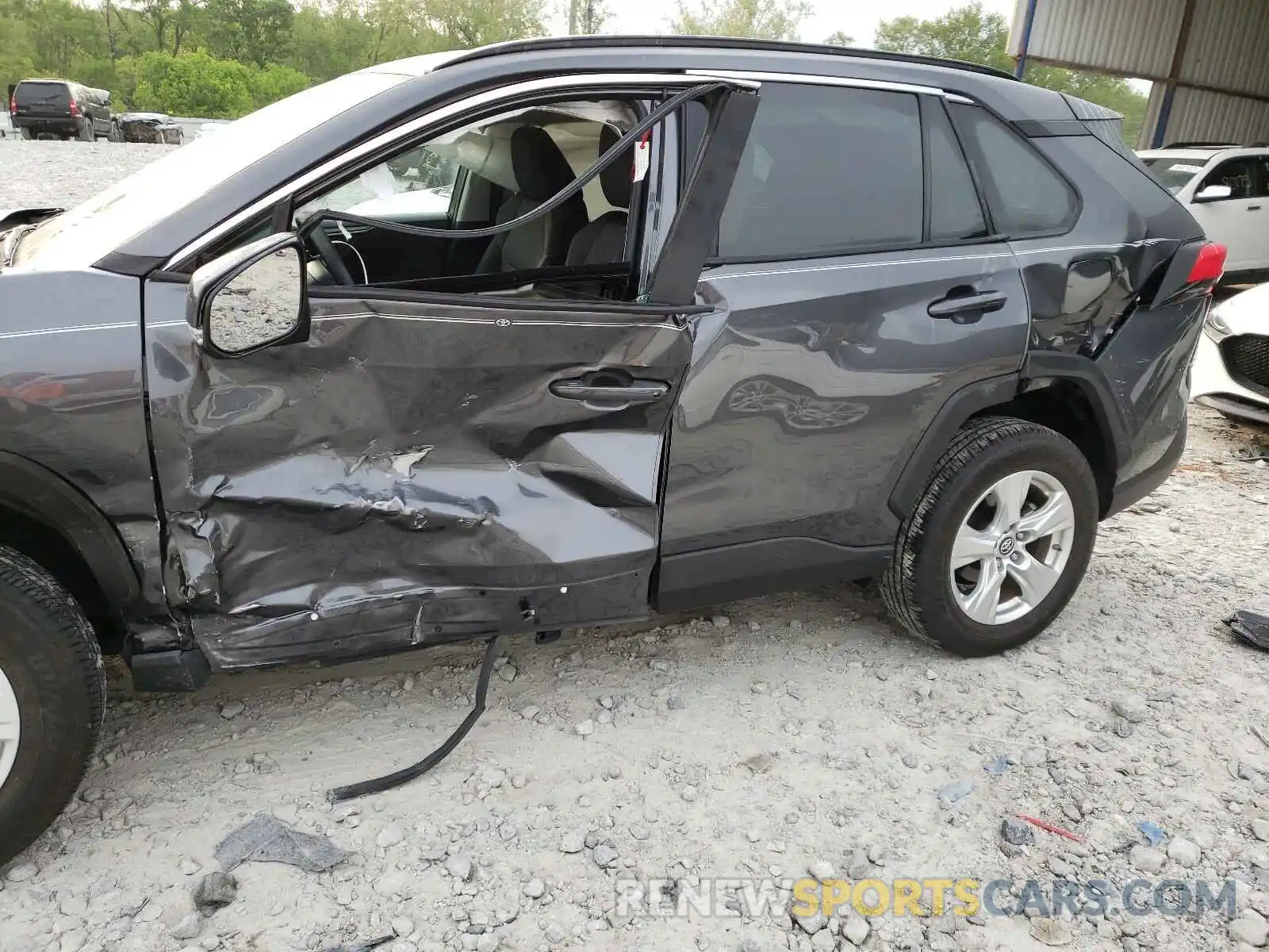 9 Photograph of a damaged car 2T3W1RFV3KC014229 TOYOTA RAV4 2019