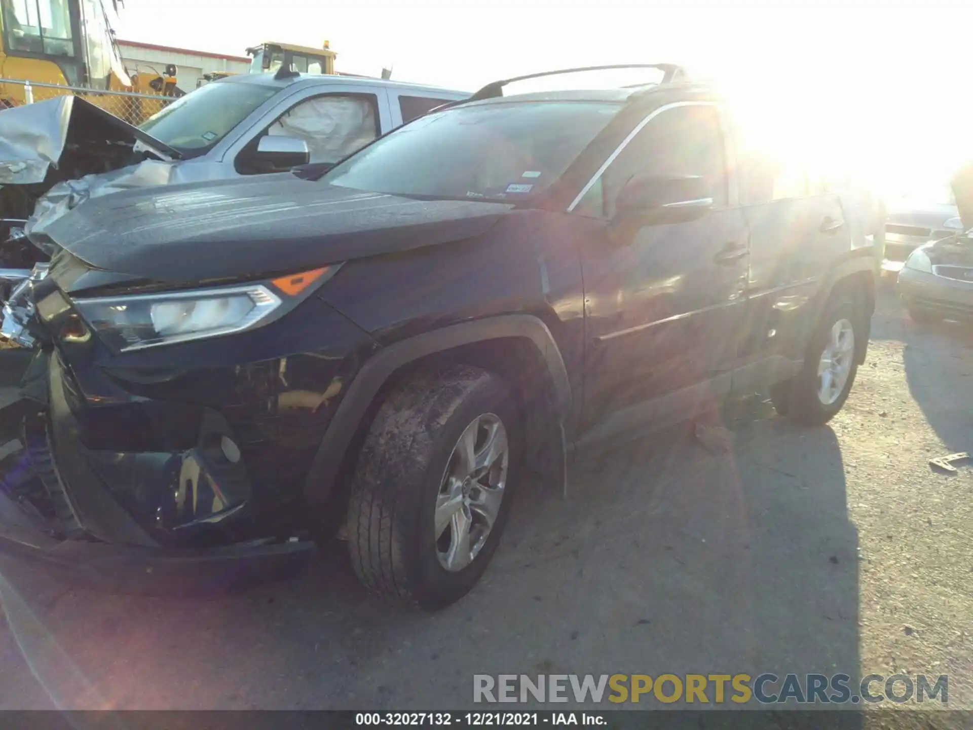 2 Photograph of a damaged car 2T3W1RFV3KC014781 TOYOTA RAV4 2019