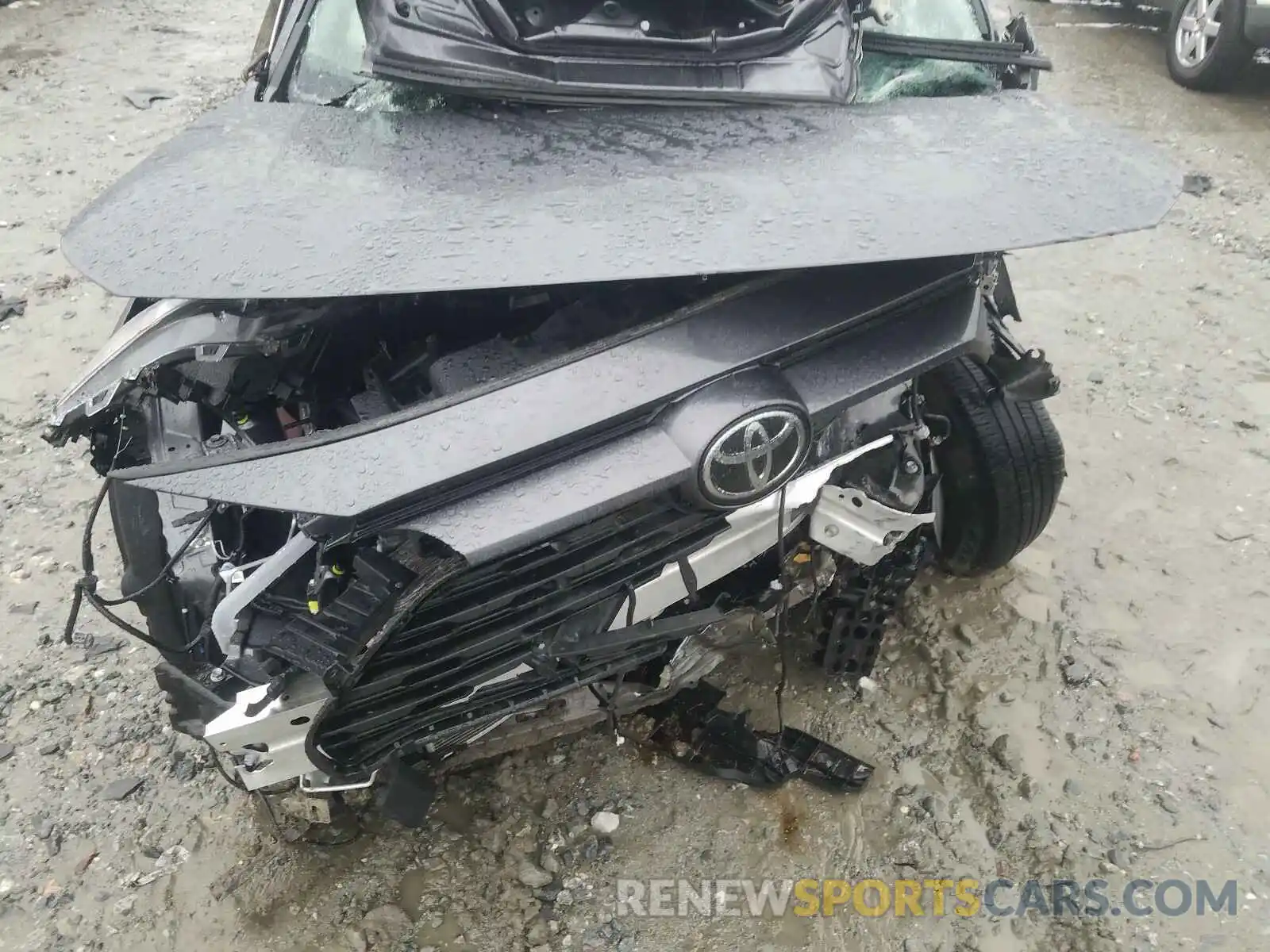 7 Photograph of a damaged car 2T3W1RFV3KC015834 TOYOTA RAV4 2019