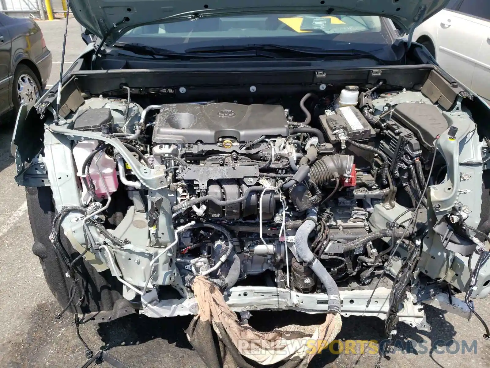 7 Photograph of a damaged car 2T3W1RFV3KC016336 TOYOTA RAV4 2019