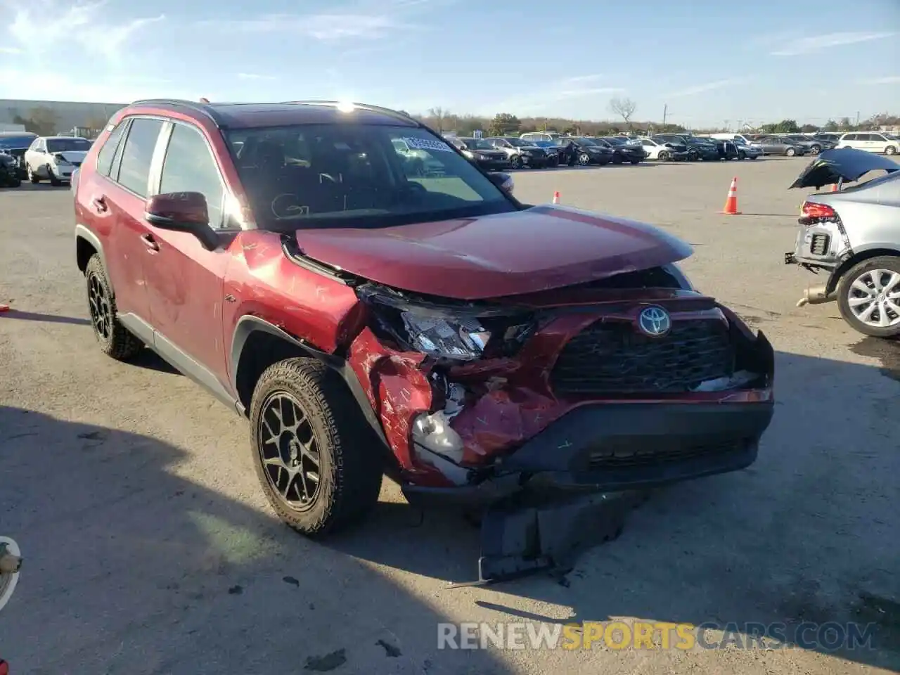 1 Photograph of a damaged car 2T3W1RFV3KC022332 TOYOTA RAV4 2019