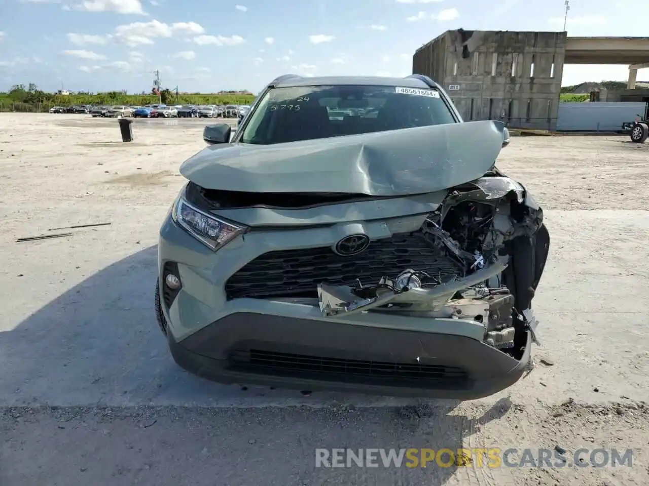 5 Photograph of a damaged car 2T3W1RFV3KC022797 TOYOTA RAV4 2019