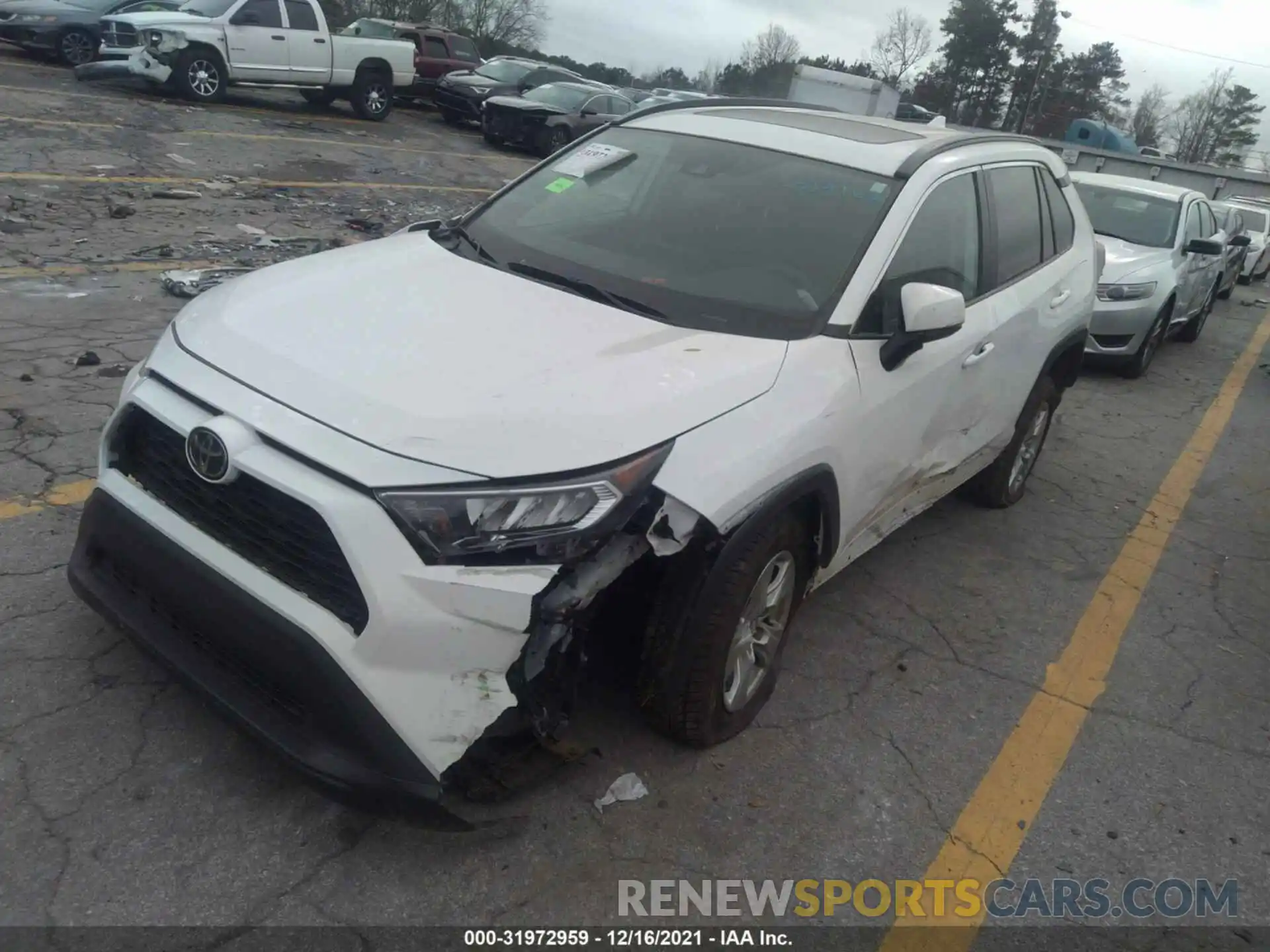 2 Photograph of a damaged car 2T3W1RFV3KC024162 TOYOTA RAV4 2019