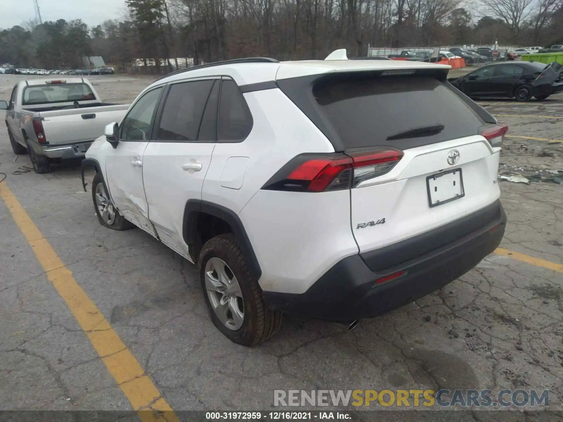 3 Photograph of a damaged car 2T3W1RFV3KC024162 TOYOTA RAV4 2019