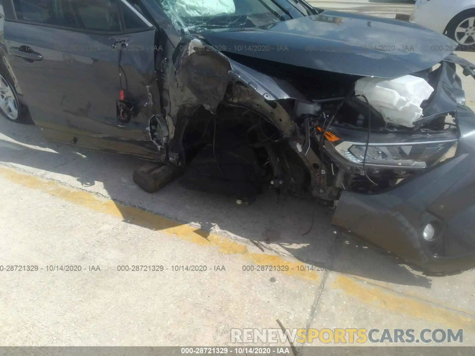 6 Photograph of a damaged car 2T3W1RFV3KC024632 TOYOTA RAV4 2019