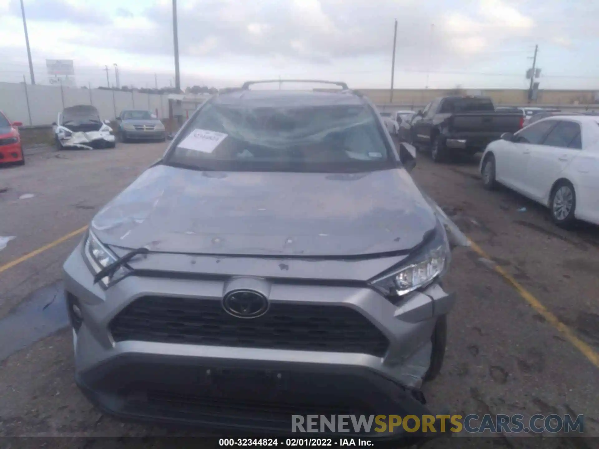 6 Photograph of a damaged car 2T3W1RFV3KC025392 TOYOTA RAV4 2019