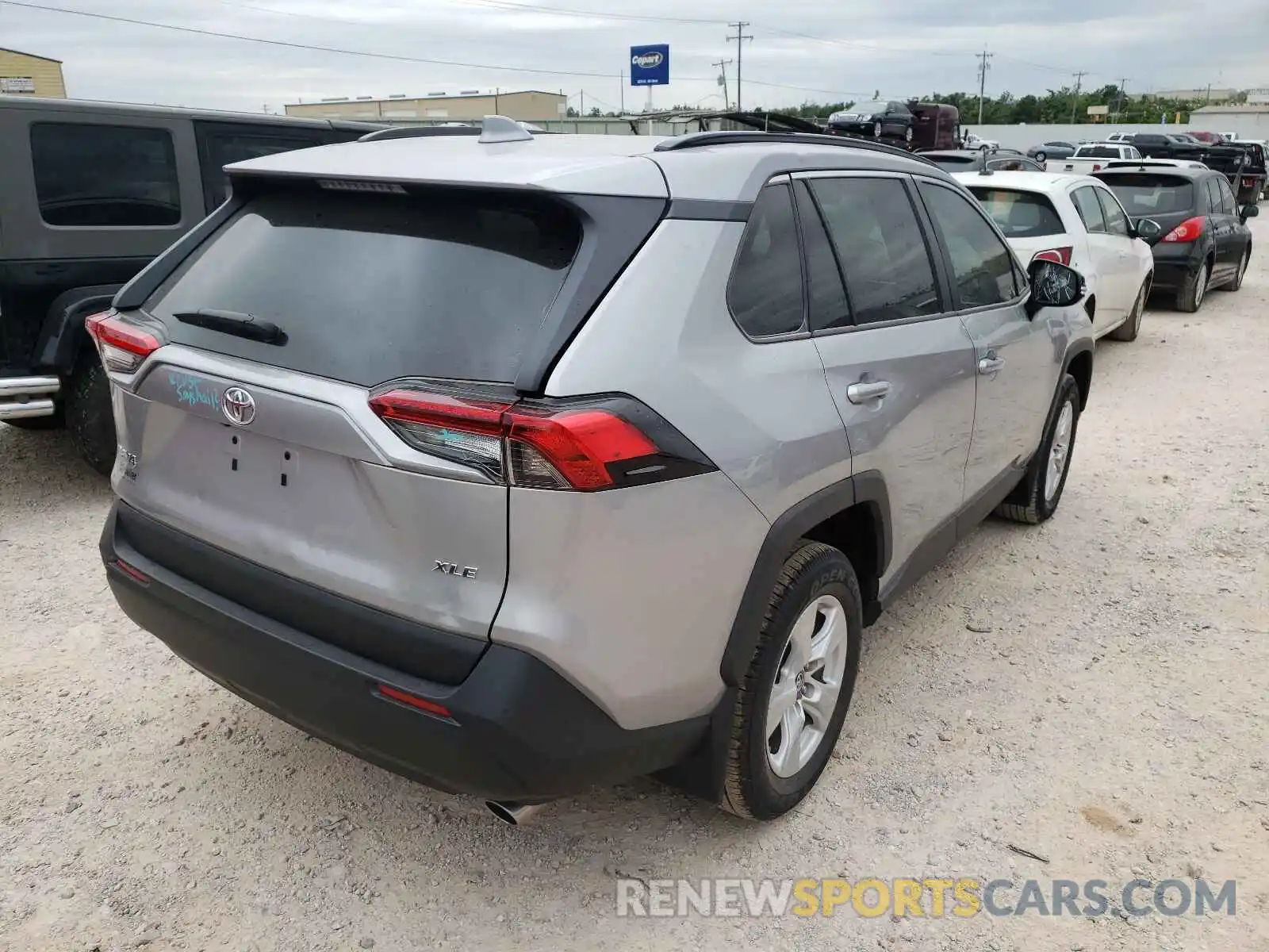 4 Photograph of a damaged car 2T3W1RFV3KC026946 TOYOTA RAV4 2019