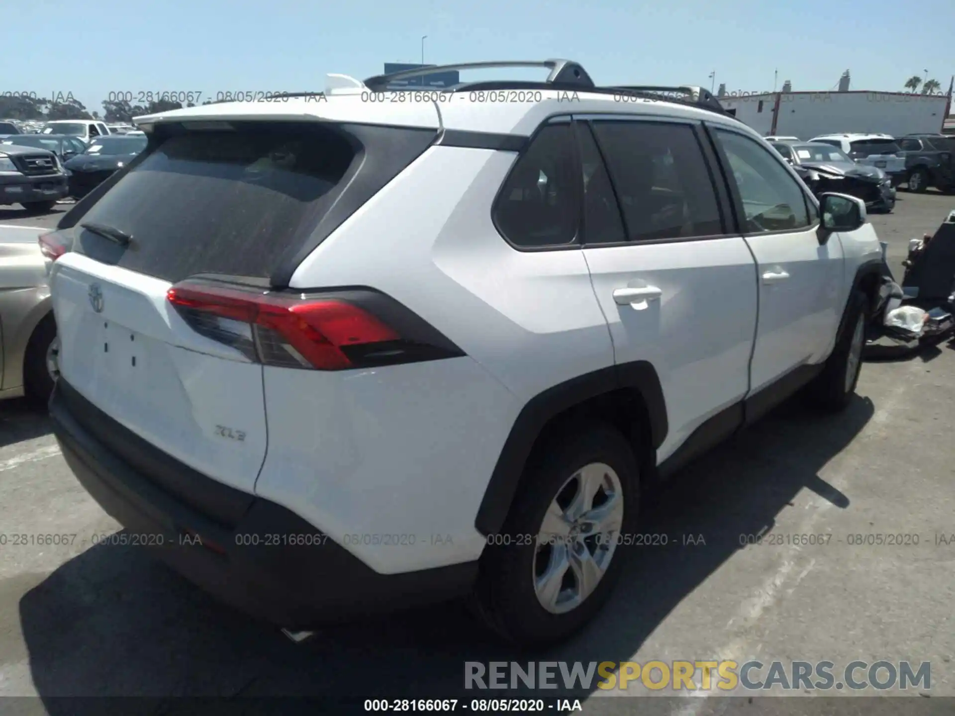 4 Photograph of a damaged car 2T3W1RFV3KC029863 TOYOTA RAV4 2019