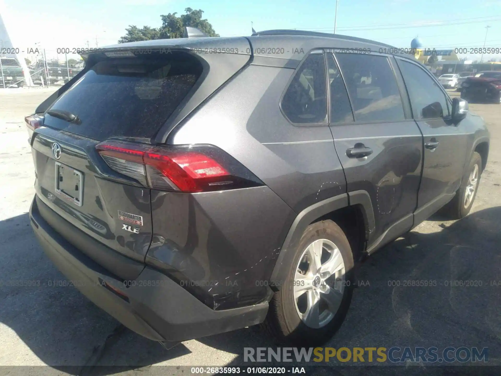 4 Photograph of a damaged car 2T3W1RFV3KW001480 TOYOTA RAV4 2019