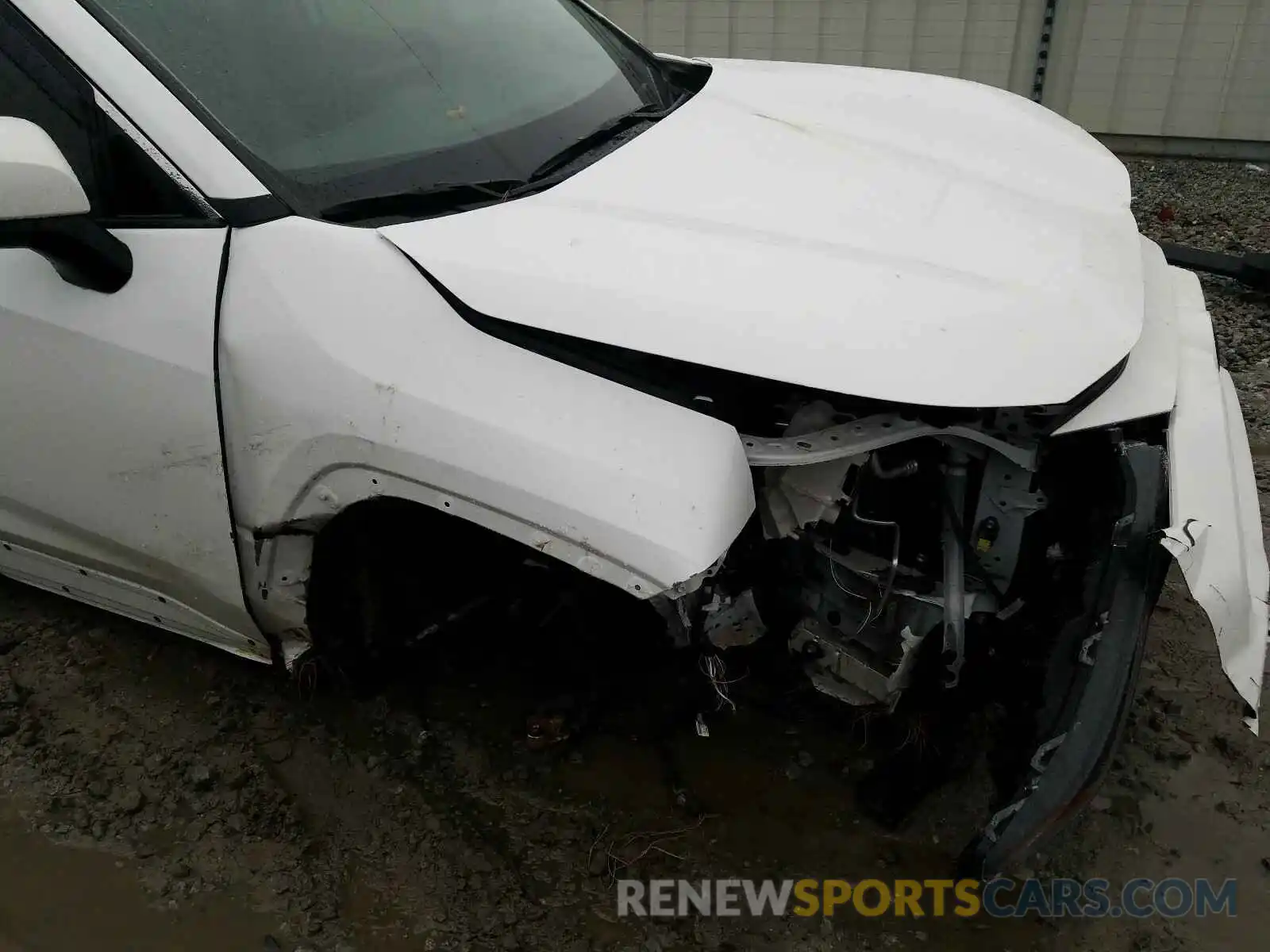 9 Photograph of a damaged car 2T3W1RFV3KW007487 TOYOTA RAV4 2019