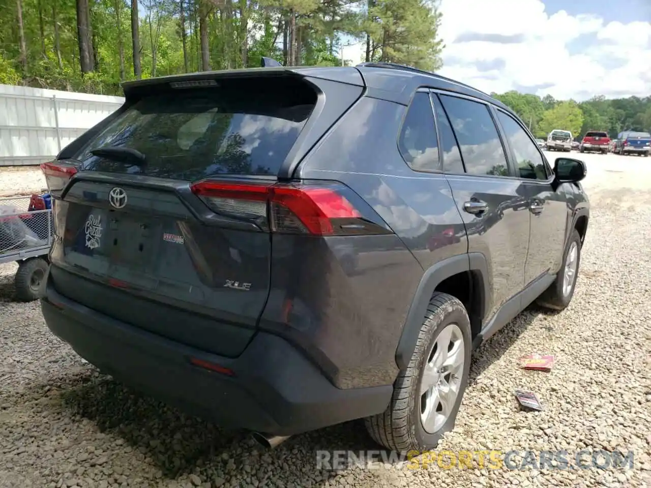 4 Photograph of a damaged car 2T3W1RFV3KW010664 TOYOTA RAV4 2019