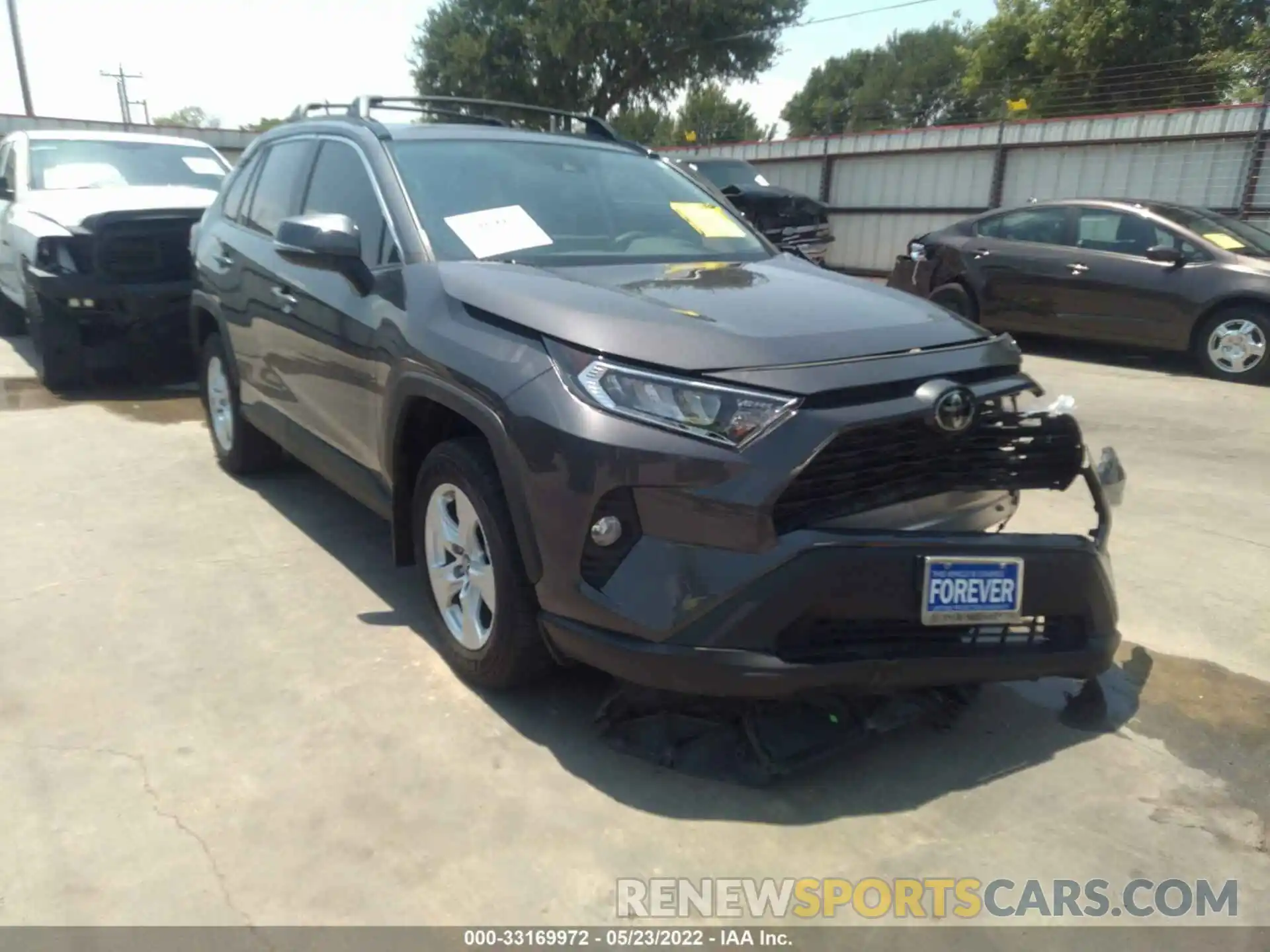 1 Photograph of a damaged car 2T3W1RFV3KW010793 TOYOTA RAV4 2019