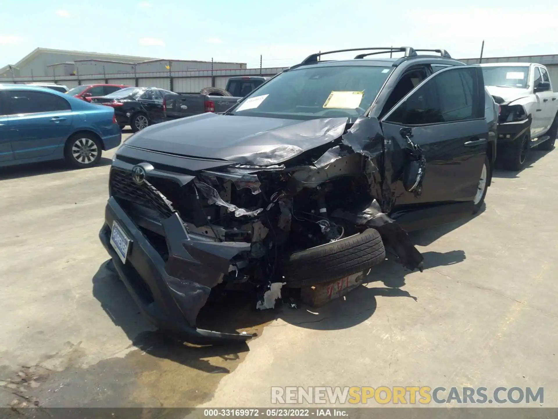 2 Photograph of a damaged car 2T3W1RFV3KW010793 TOYOTA RAV4 2019