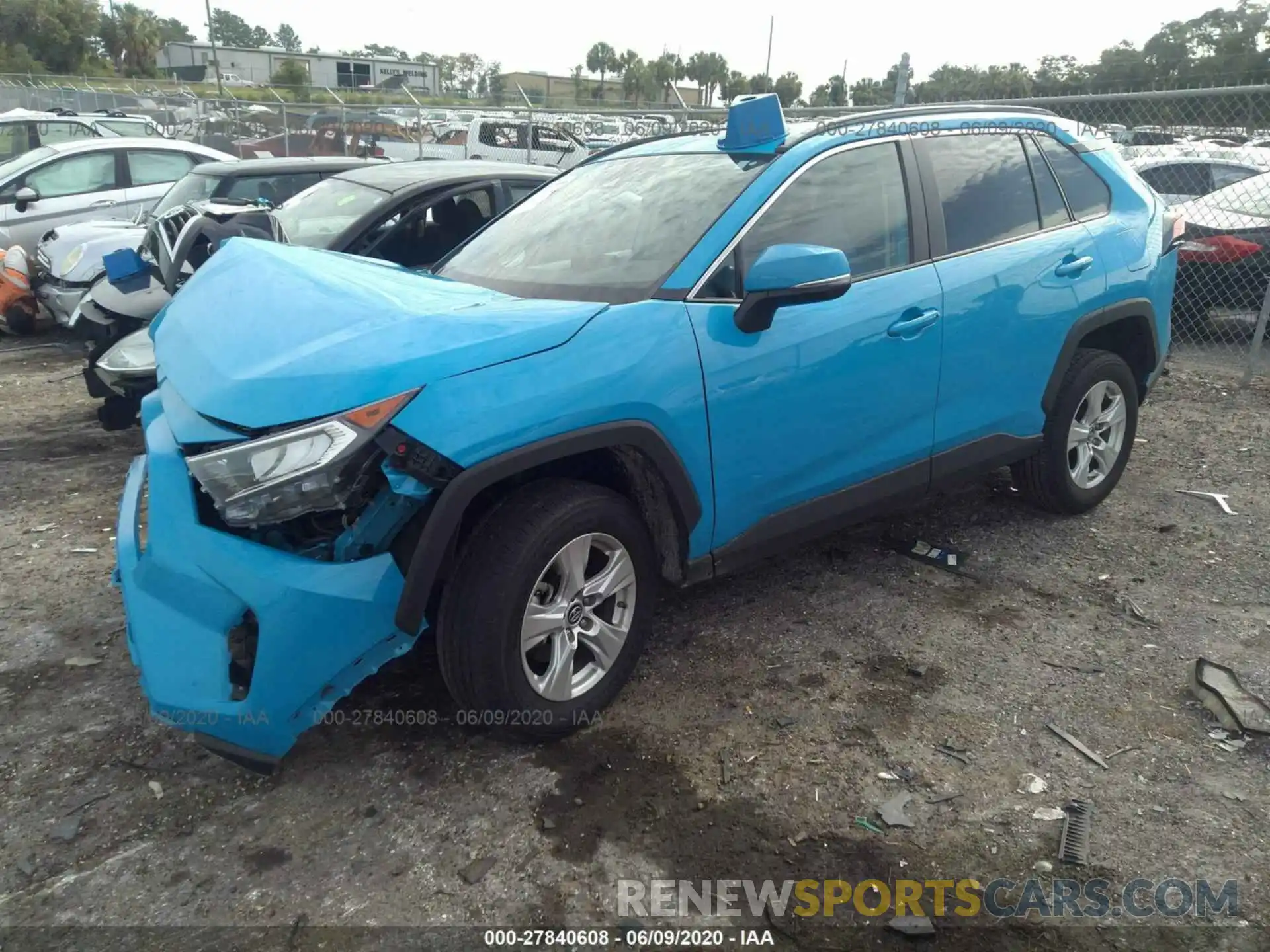 2 Фотография поврежденного автомобиля 2T3W1RFV3KW011281 TOYOTA RAV4 2019