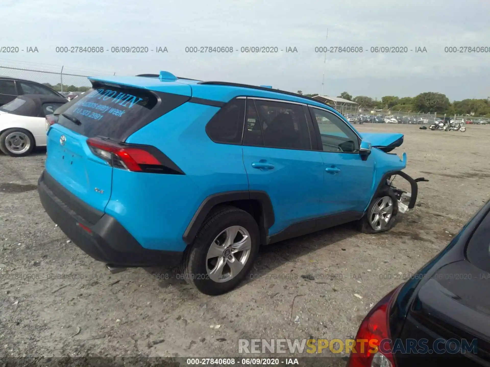 4 Photograph of a damaged car 2T3W1RFV3KW011281 TOYOTA RAV4 2019