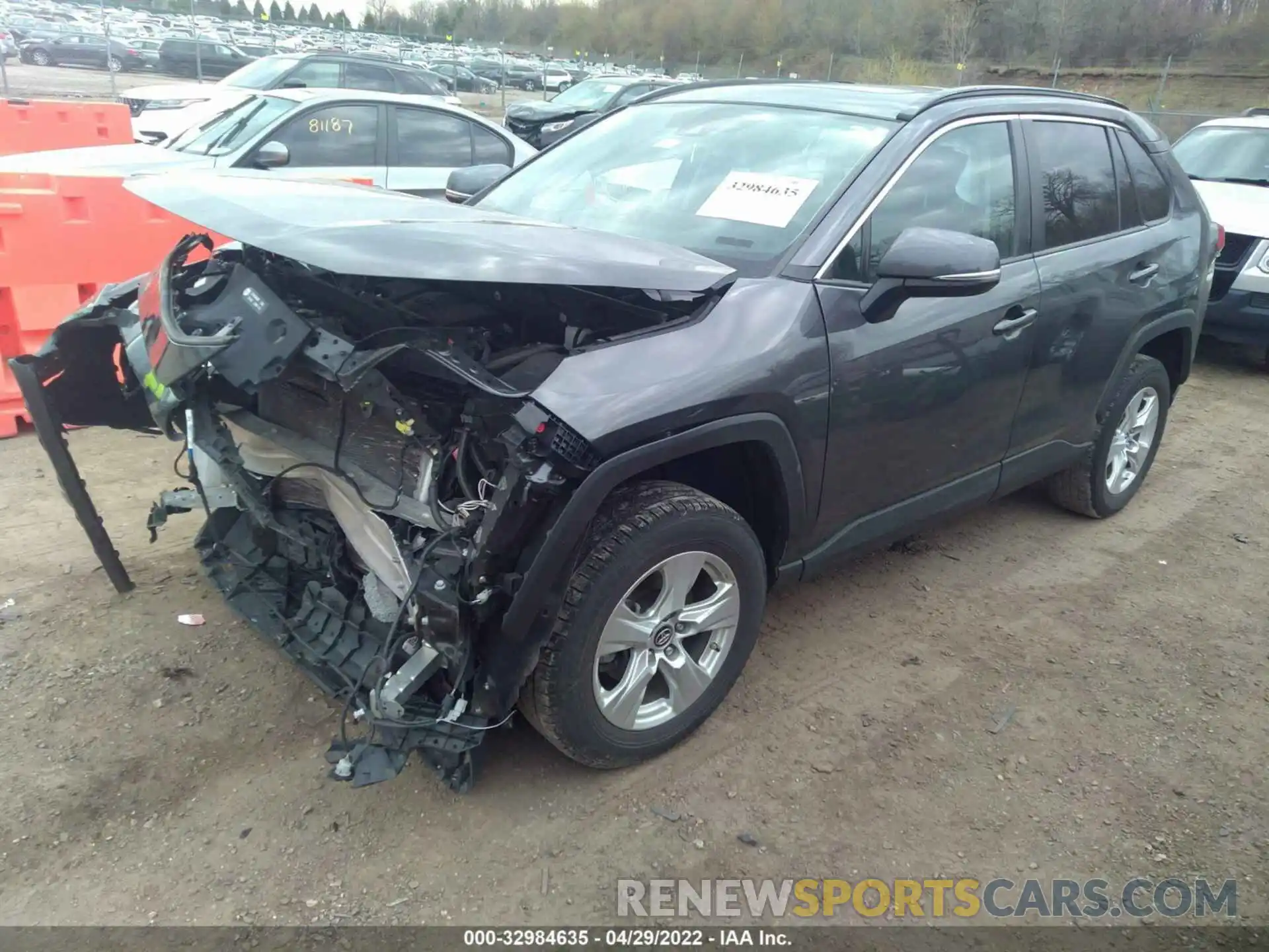 2 Photograph of a damaged car 2T3W1RFV3KW013001 TOYOTA RAV4 2019