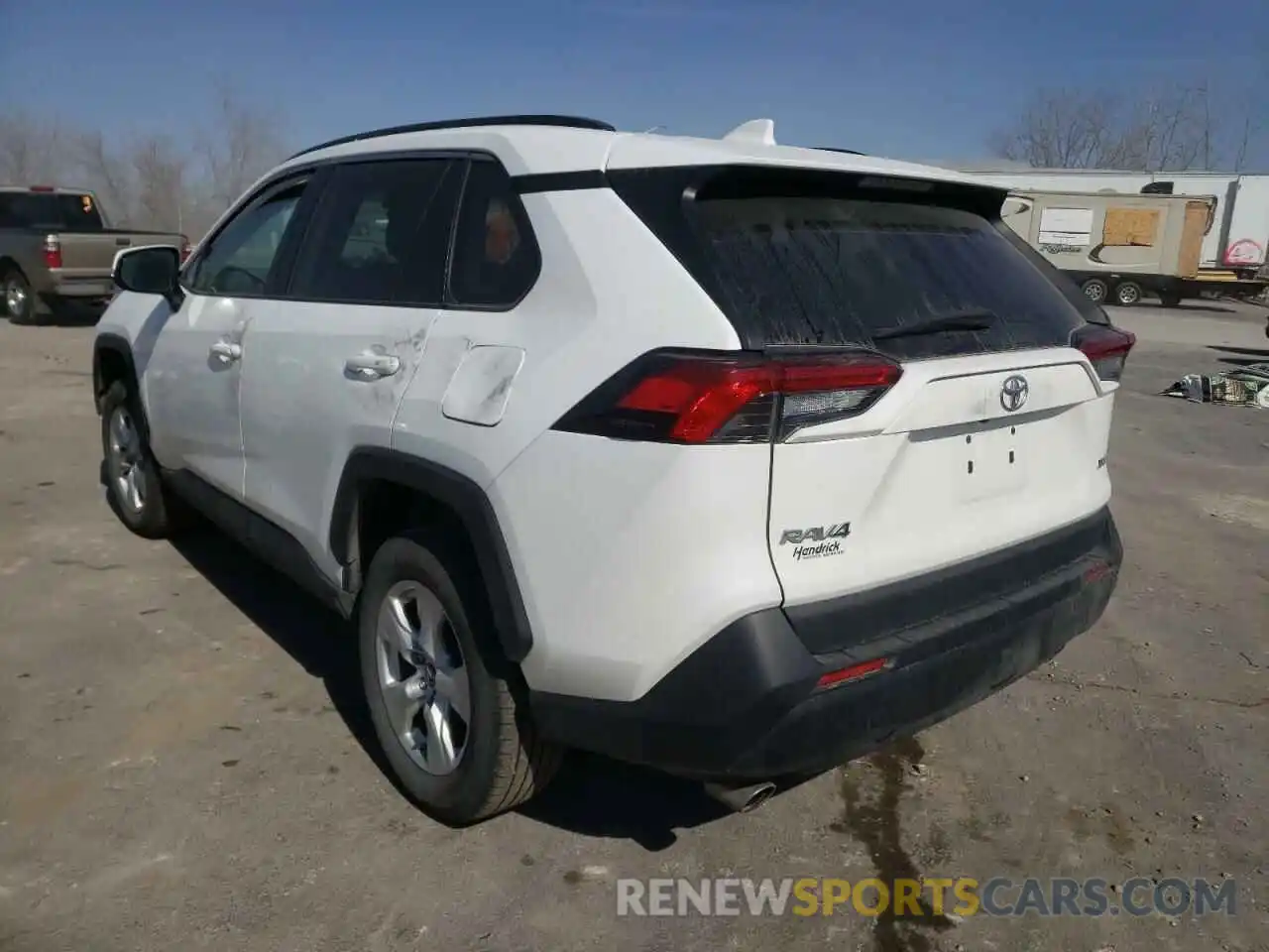 3 Photograph of a damaged car 2T3W1RFV3KW015587 TOYOTA RAV4 2019