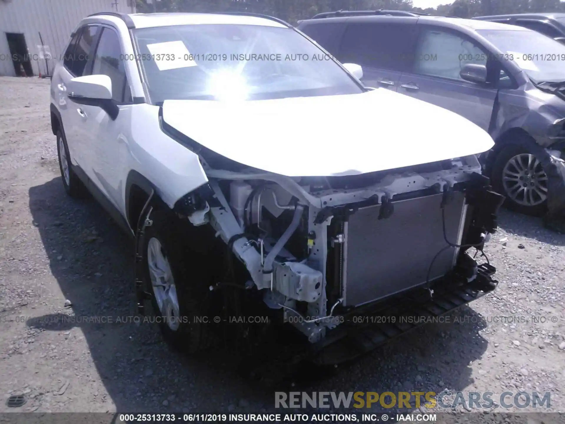 1 Photograph of a damaged car 2T3W1RFV3KW018764 TOYOTA RAV4 2019