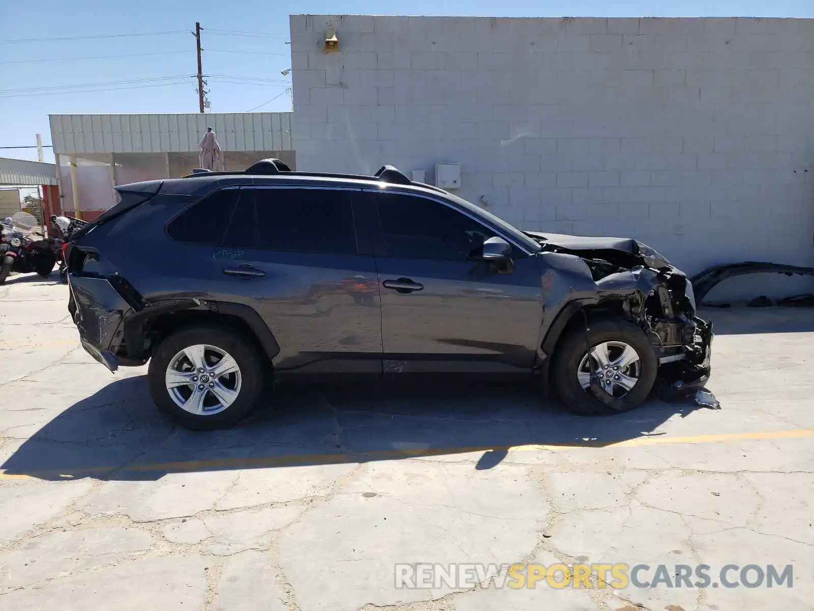 9 Photograph of a damaged car 2T3W1RFV3KW024970 TOYOTA RAV4 2019