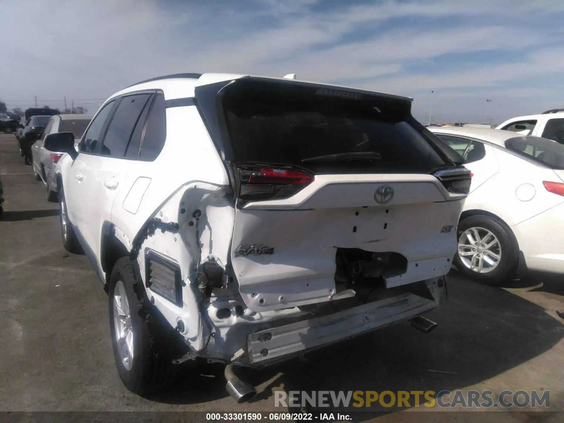 6 Фотография поврежденного автомобиля 2T3W1RFV3KW030655 TOYOTA RAV4 2019