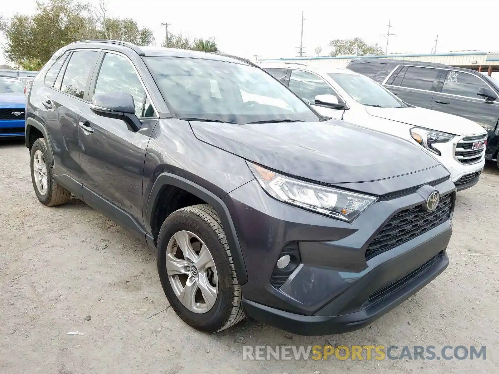 1 Фотография поврежденного автомобиля 2T3W1RFV3KW031286 TOYOTA RAV4 2019