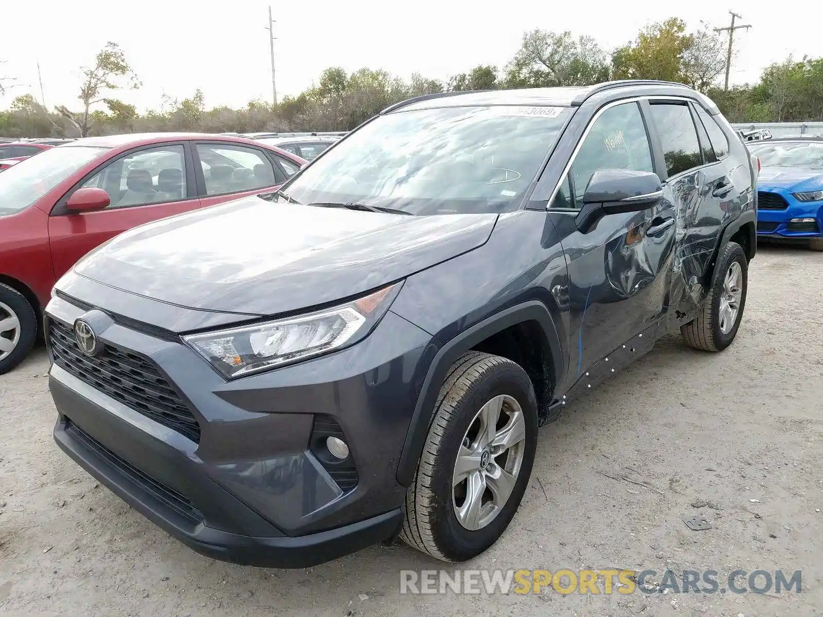 2 Фотография поврежденного автомобиля 2T3W1RFV3KW031286 TOYOTA RAV4 2019