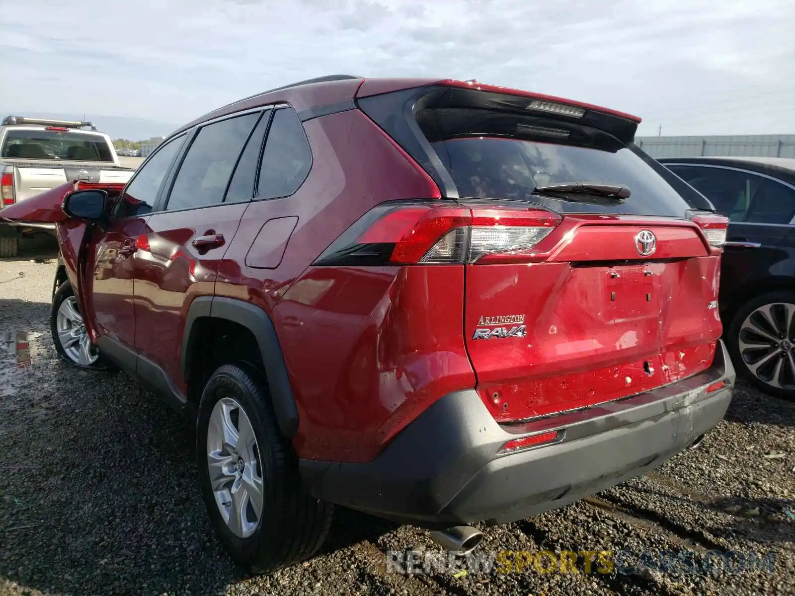 3 Фотография поврежденного автомобиля 2T3W1RFV3KW031353 TOYOTA RAV4 2019