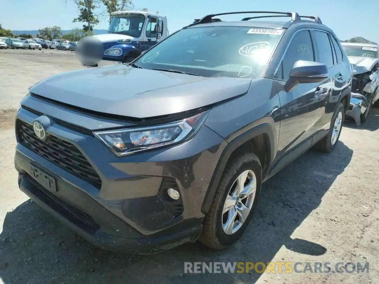 2 Photograph of a damaged car 2T3W1RFV3KW031515 TOYOTA RAV4 2019