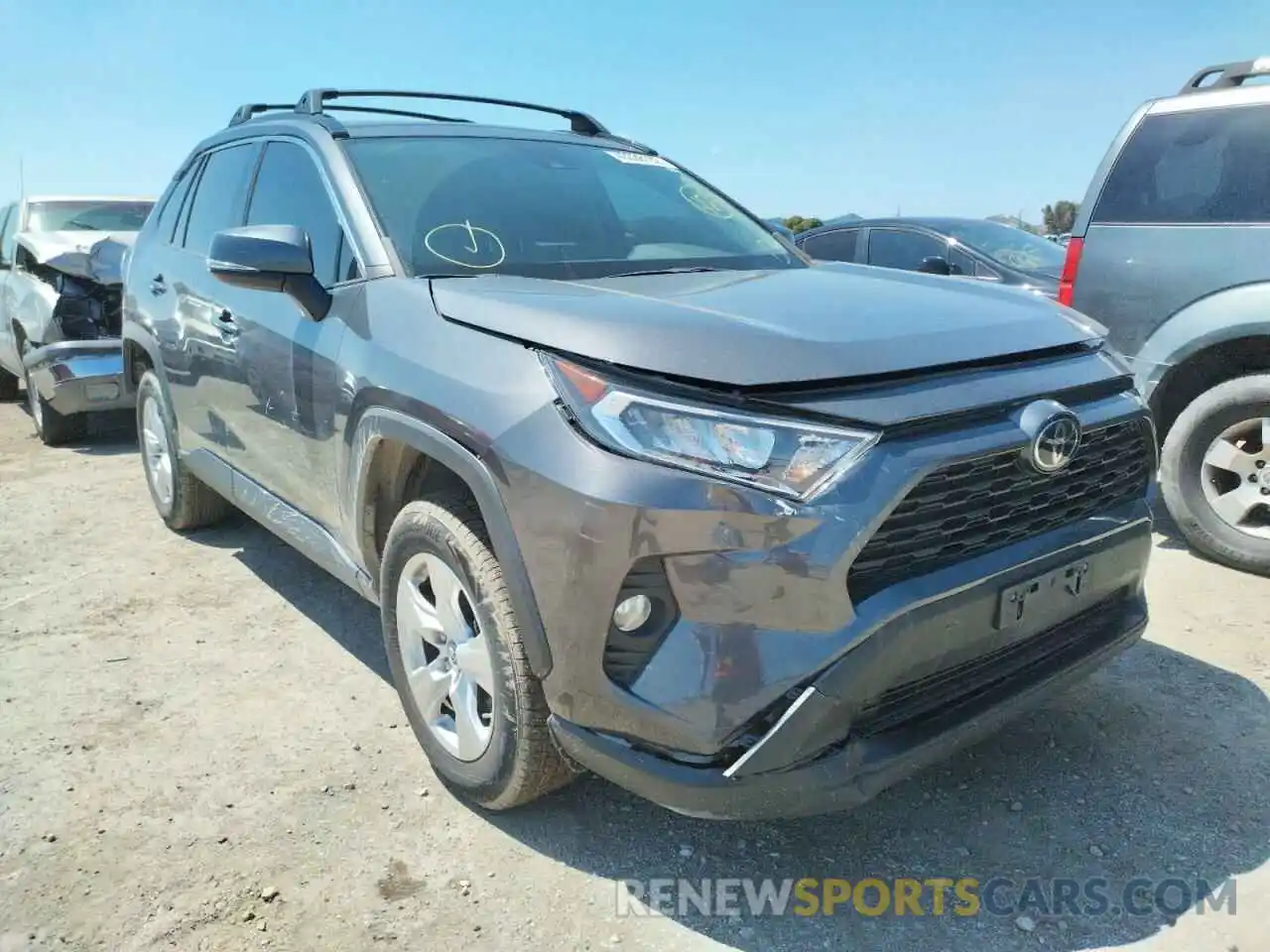 9 Photograph of a damaged car 2T3W1RFV3KW031515 TOYOTA RAV4 2019