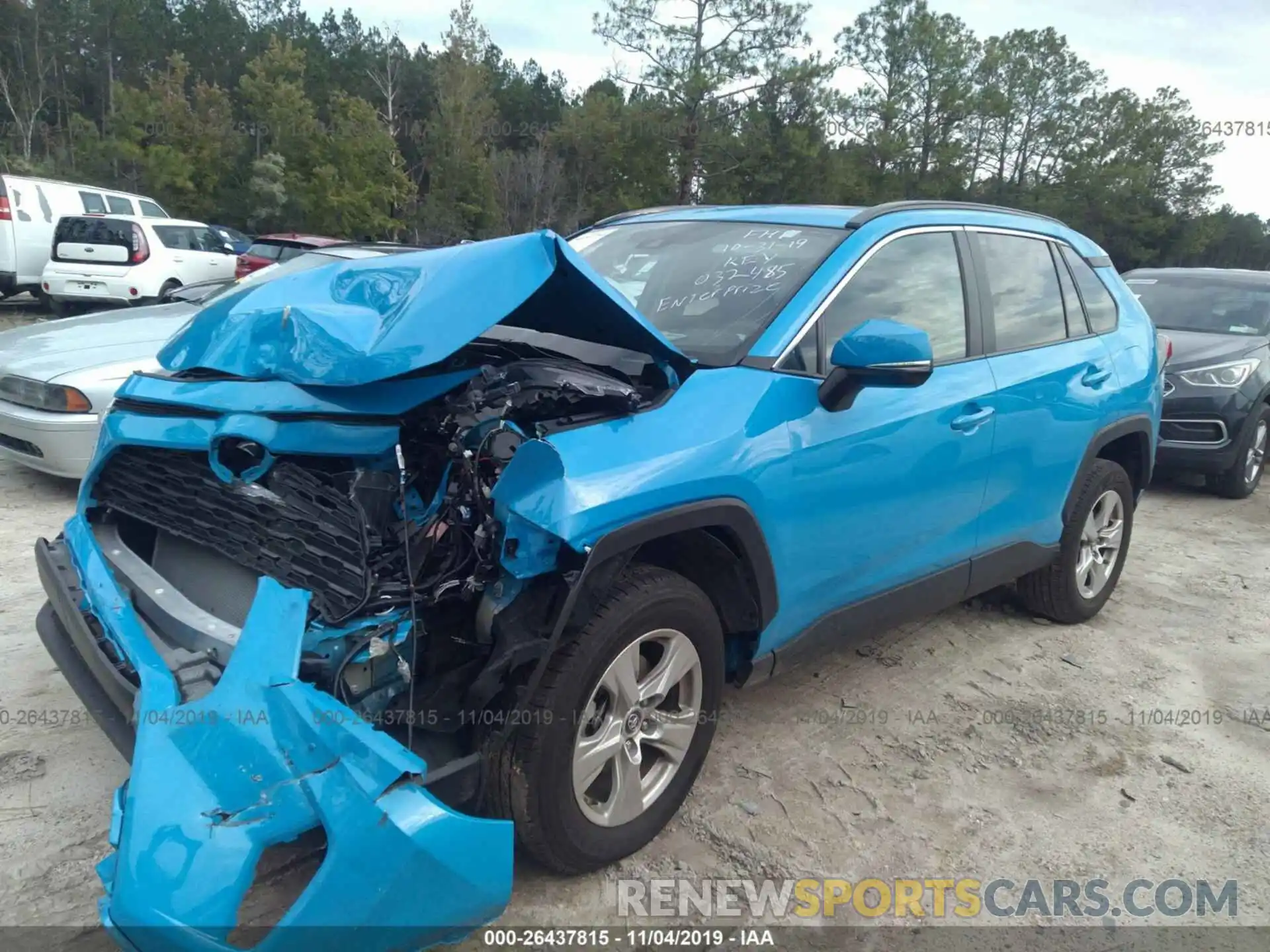 2 Photograph of a damaged car 2T3W1RFV3KW032485 TOYOTA RAV4 2019