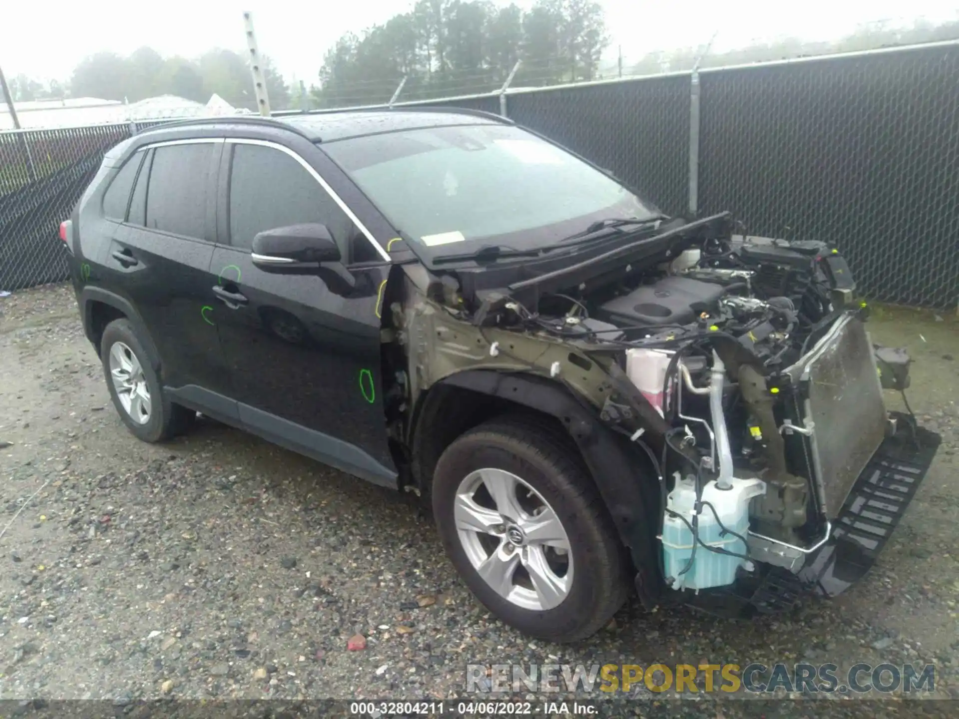 1 Photograph of a damaged car 2T3W1RFV3KW037914 TOYOTA RAV4 2019