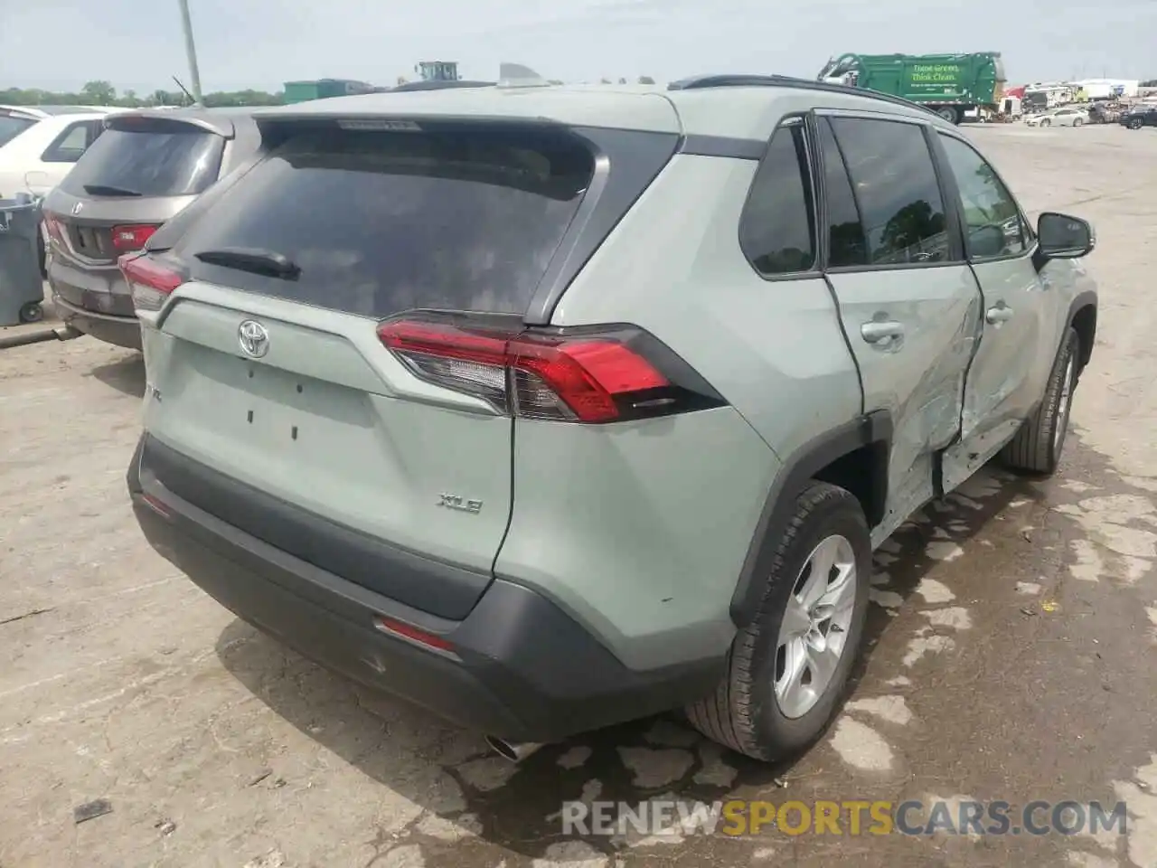 4 Photograph of a damaged car 2T3W1RFV3KW039694 TOYOTA RAV4 2019