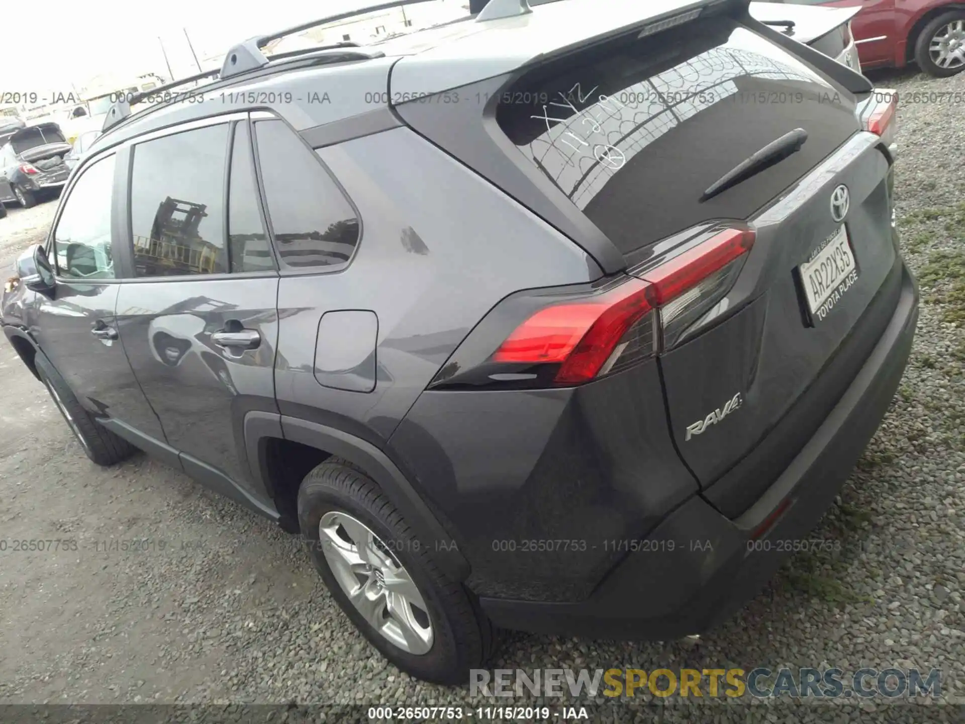 3 Photograph of a damaged car 2T3W1RFV3KW045141 TOYOTA RAV4 2019