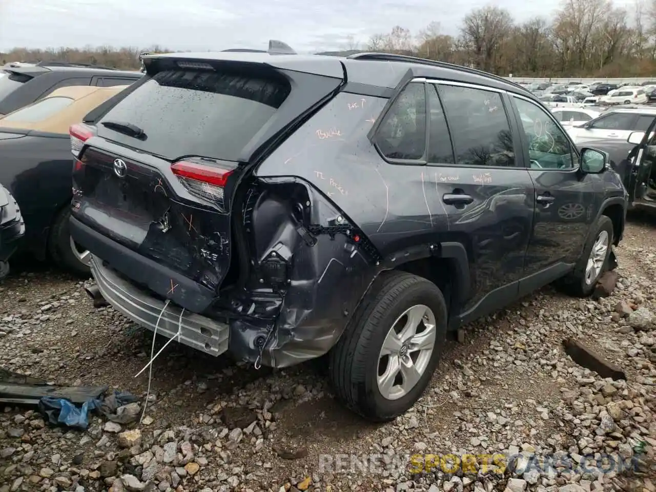 4 Photograph of a damaged car 2T3W1RFV4KC001943 TOYOTA RAV4 2019