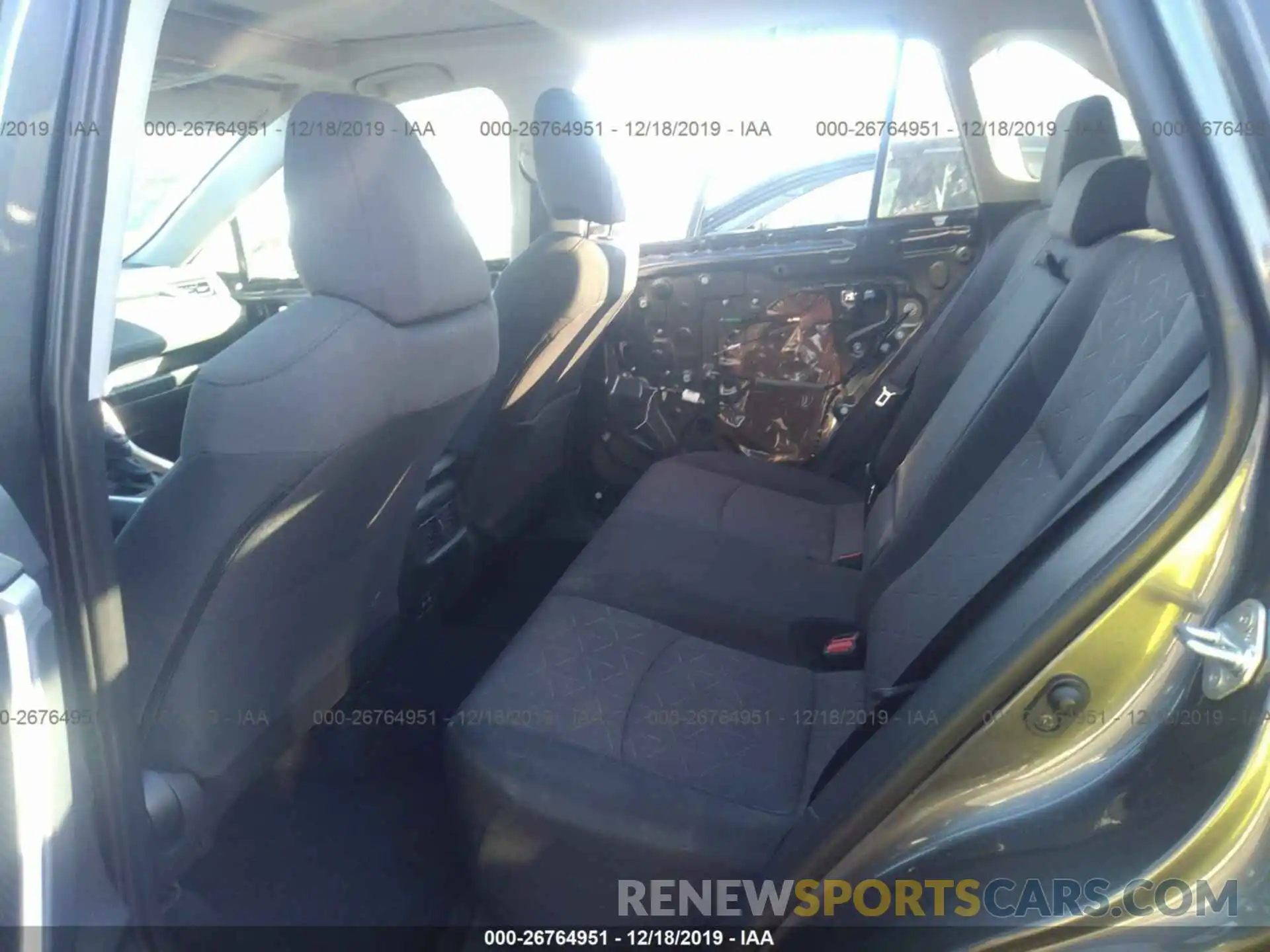 8 Photograph of a damaged car 2T3W1RFV4KC004857 TOYOTA RAV4 2019