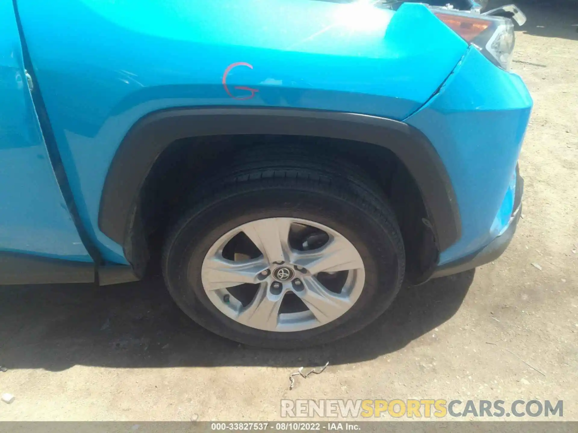 14 Photograph of a damaged car 2T3W1RFV4KC020184 TOYOTA RAV4 2019