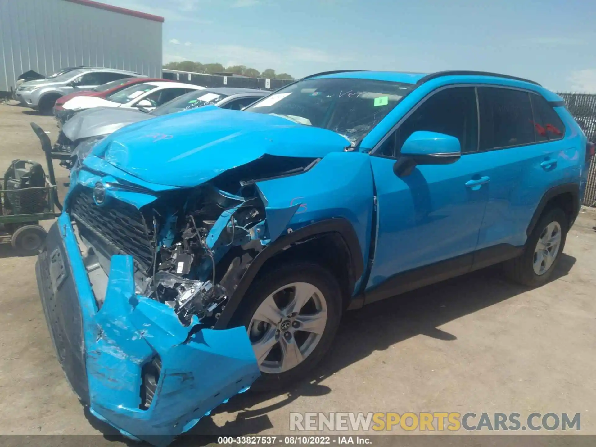 2 Photograph of a damaged car 2T3W1RFV4KC020184 TOYOTA RAV4 2019