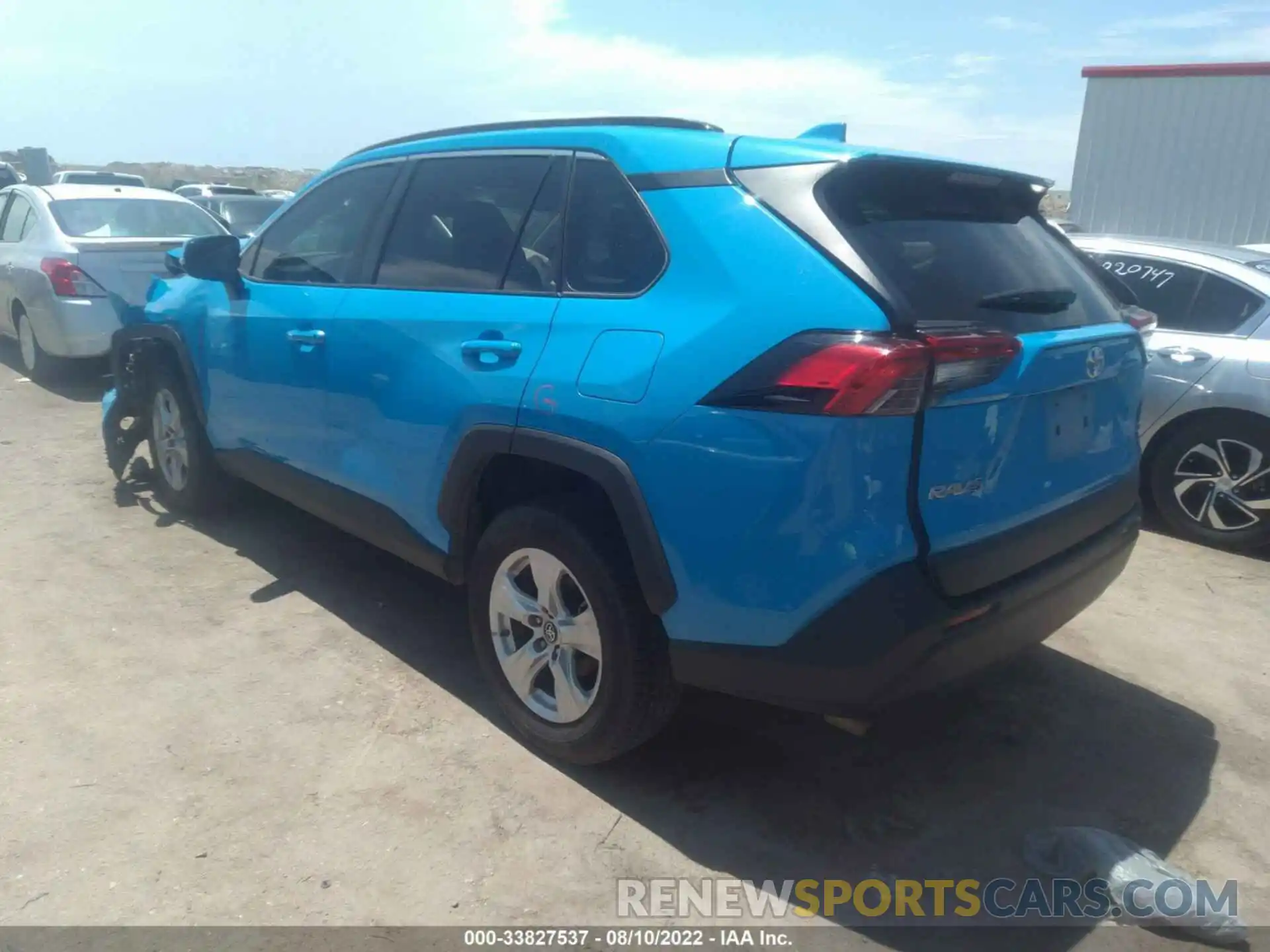 3 Photograph of a damaged car 2T3W1RFV4KC020184 TOYOTA RAV4 2019