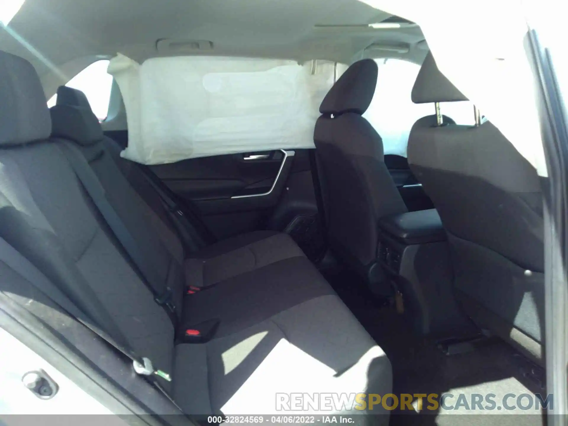 8 Фотография поврежденного автомобиля 2T3W1RFV4KC024476 TOYOTA RAV4 2019