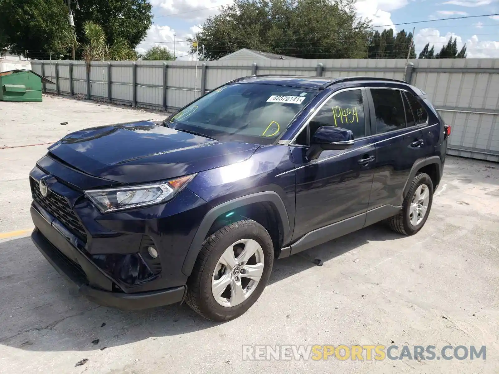 2 Photograph of a damaged car 2T3W1RFV4KC025515 TOYOTA RAV4 2019