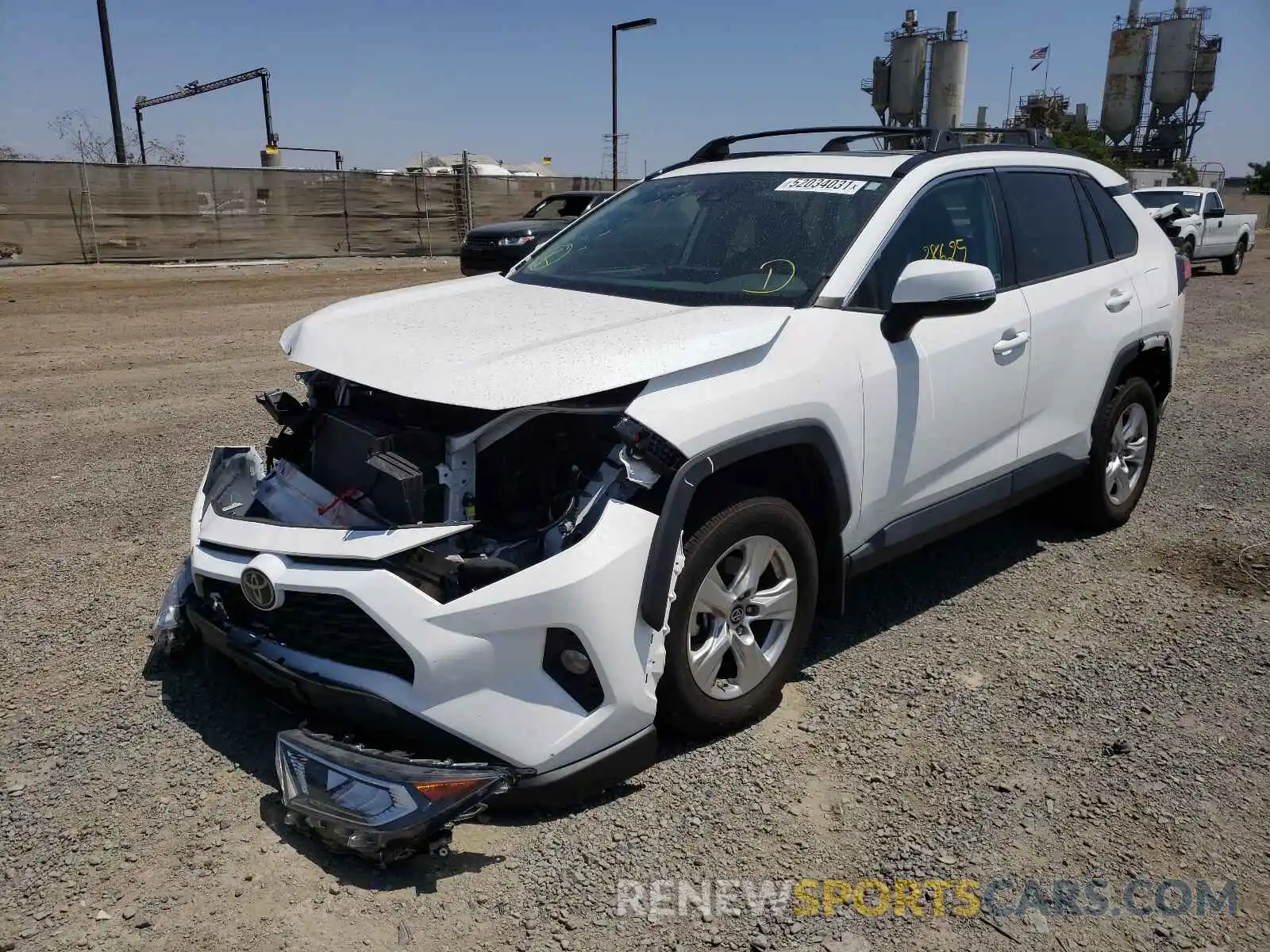 2 Photograph of a damaged car 2T3W1RFV4KC029886 TOYOTA RAV4 2019