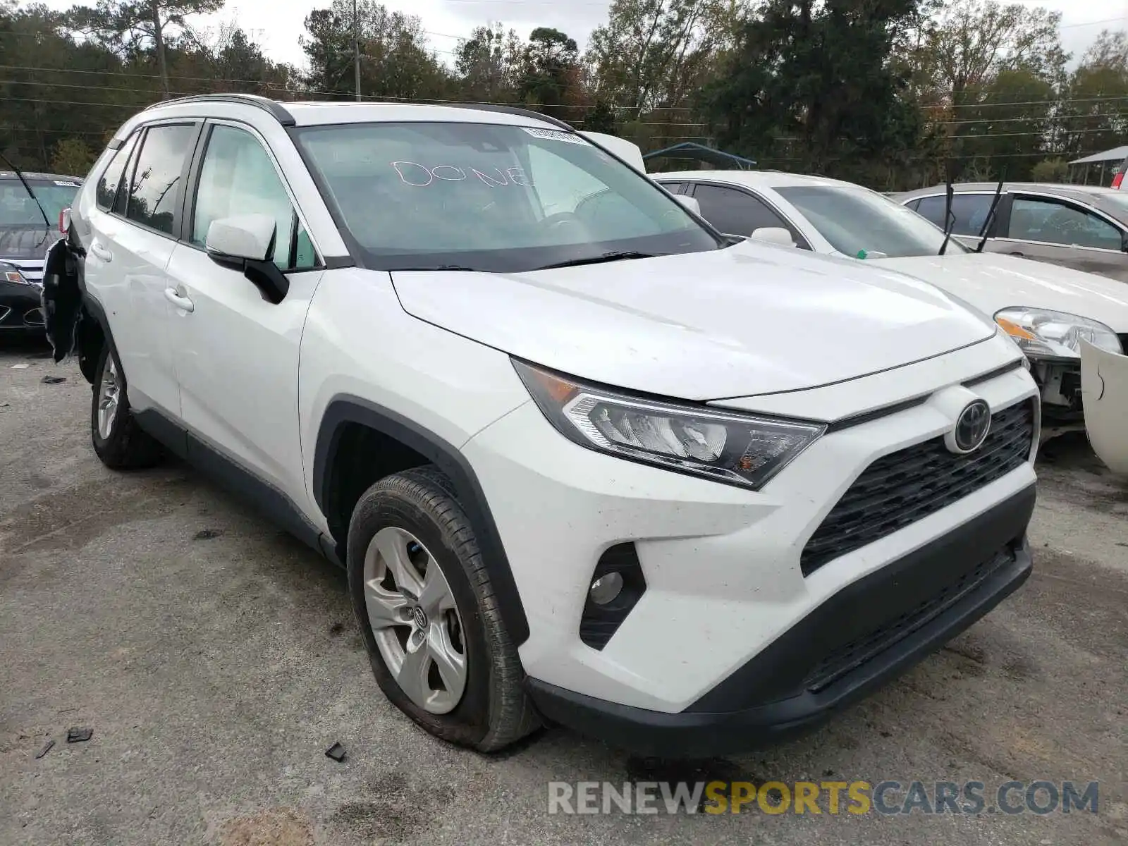 1 Photograph of a damaged car 2T3W1RFV4KC031007 TOYOTA RAV4 2019