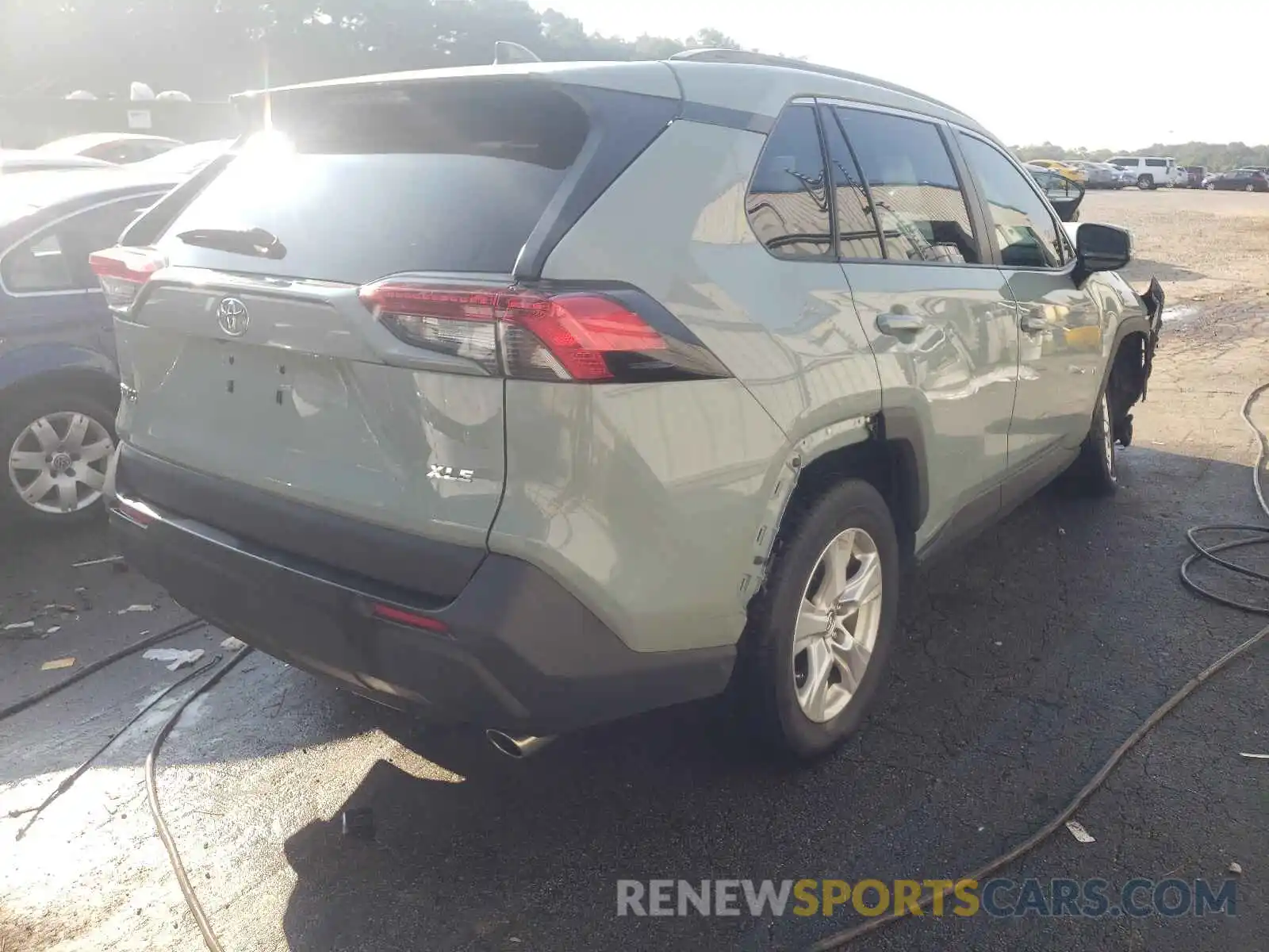 4 Photograph of a damaged car 2T3W1RFV4KC032979 TOYOTA RAV4 2019