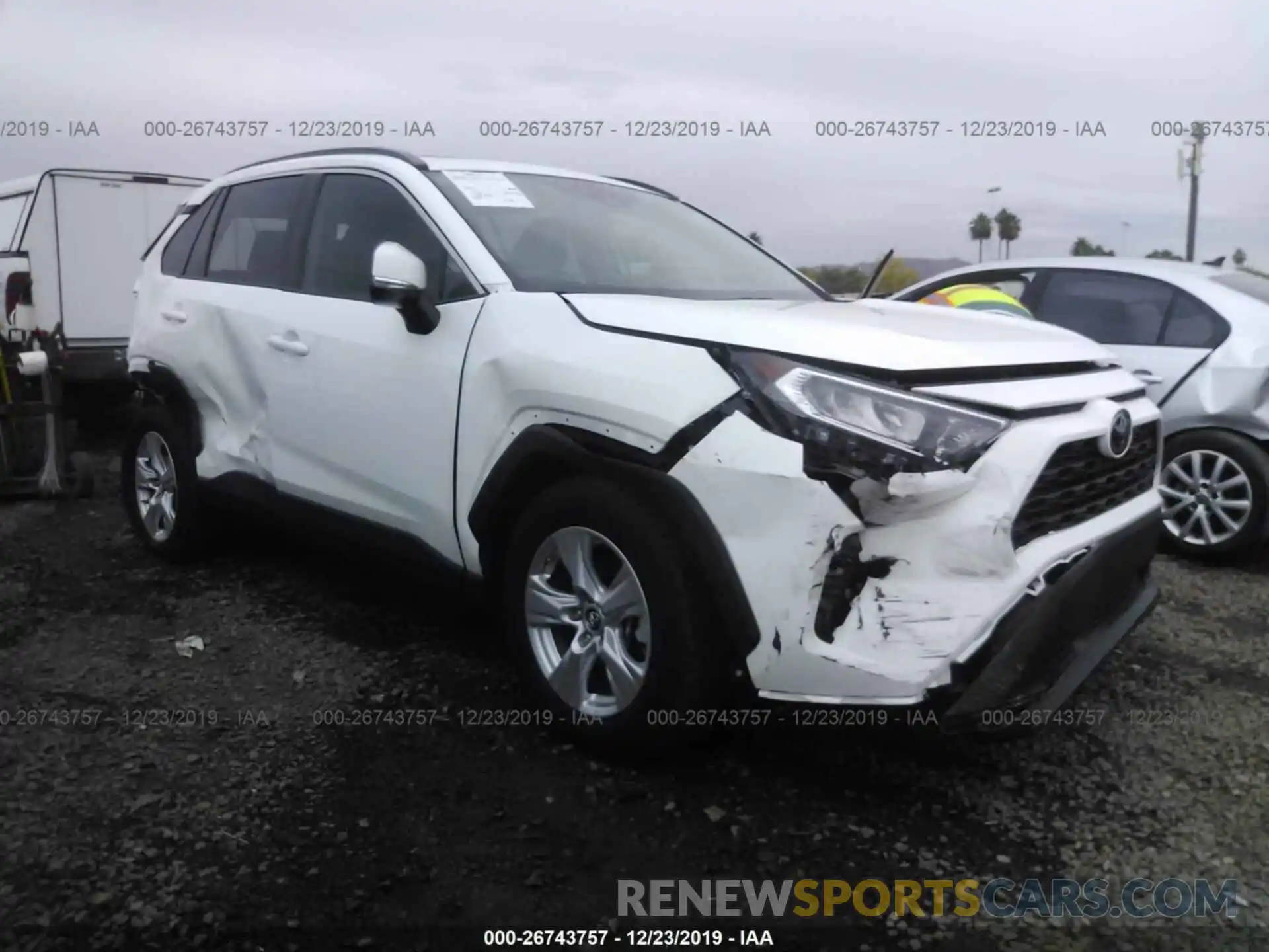 1 Фотография поврежденного автомобиля 2T3W1RFV4KW001486 TOYOTA RAV4 2019