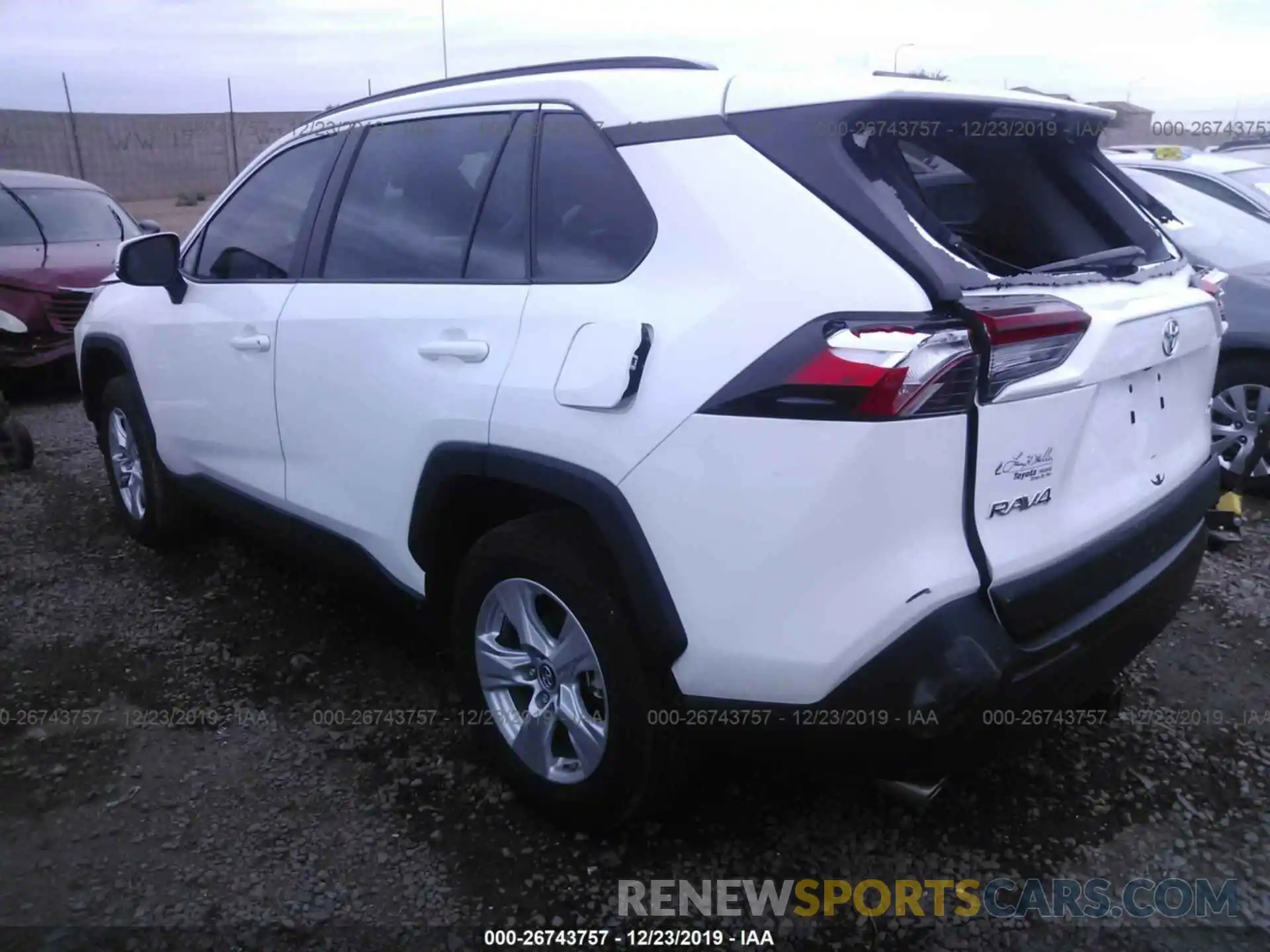 3 Photograph of a damaged car 2T3W1RFV4KW001486 TOYOTA RAV4 2019