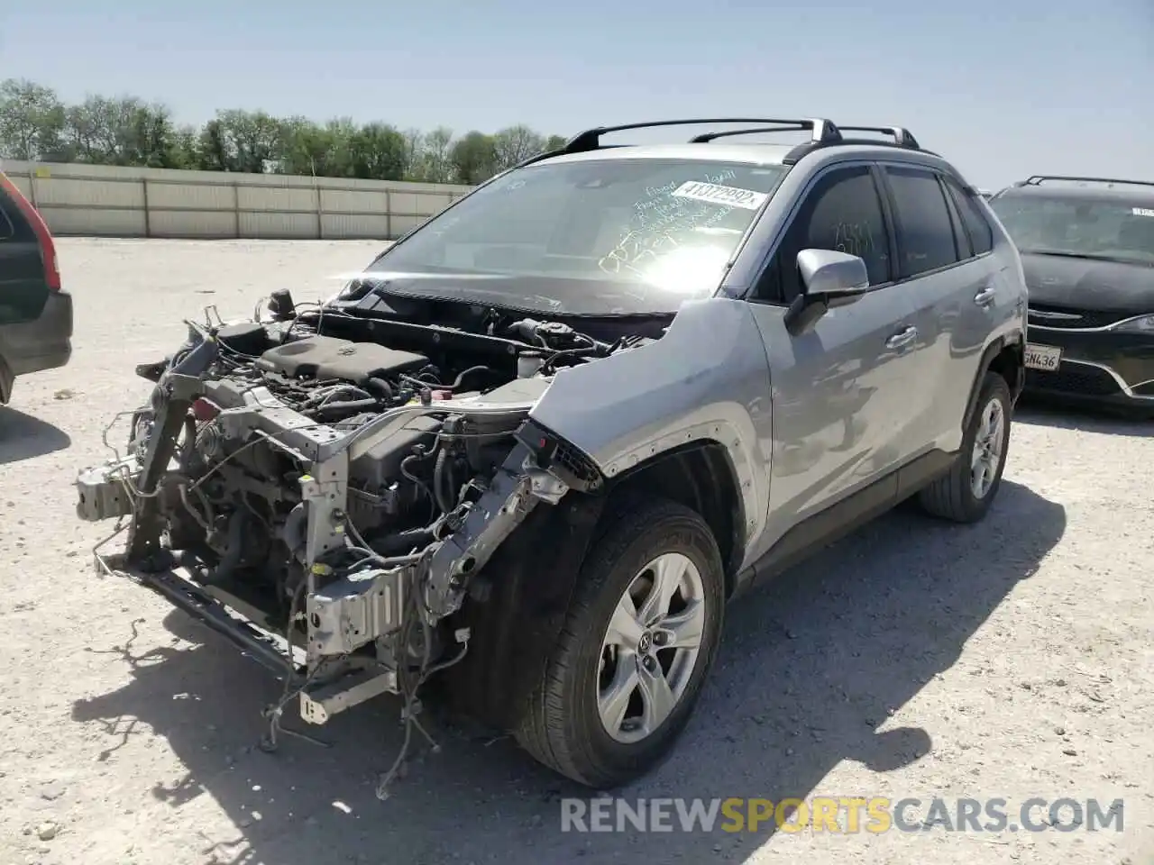 2 Фотография поврежденного автомобиля 2T3W1RFV4KW005179 TOYOTA RAV4 2019