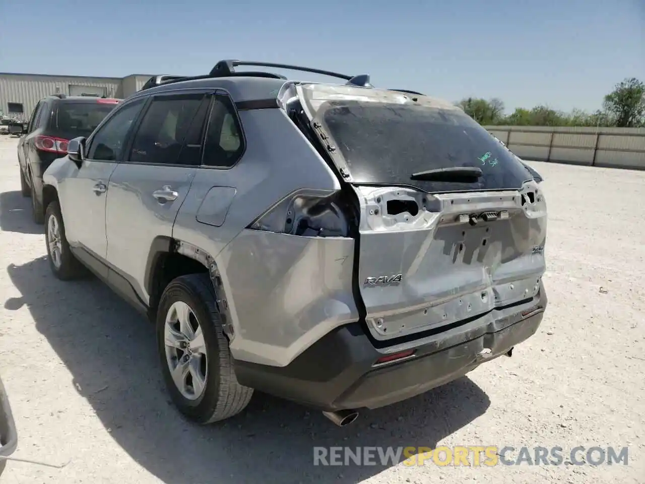 3 Photograph of a damaged car 2T3W1RFV4KW005179 TOYOTA RAV4 2019