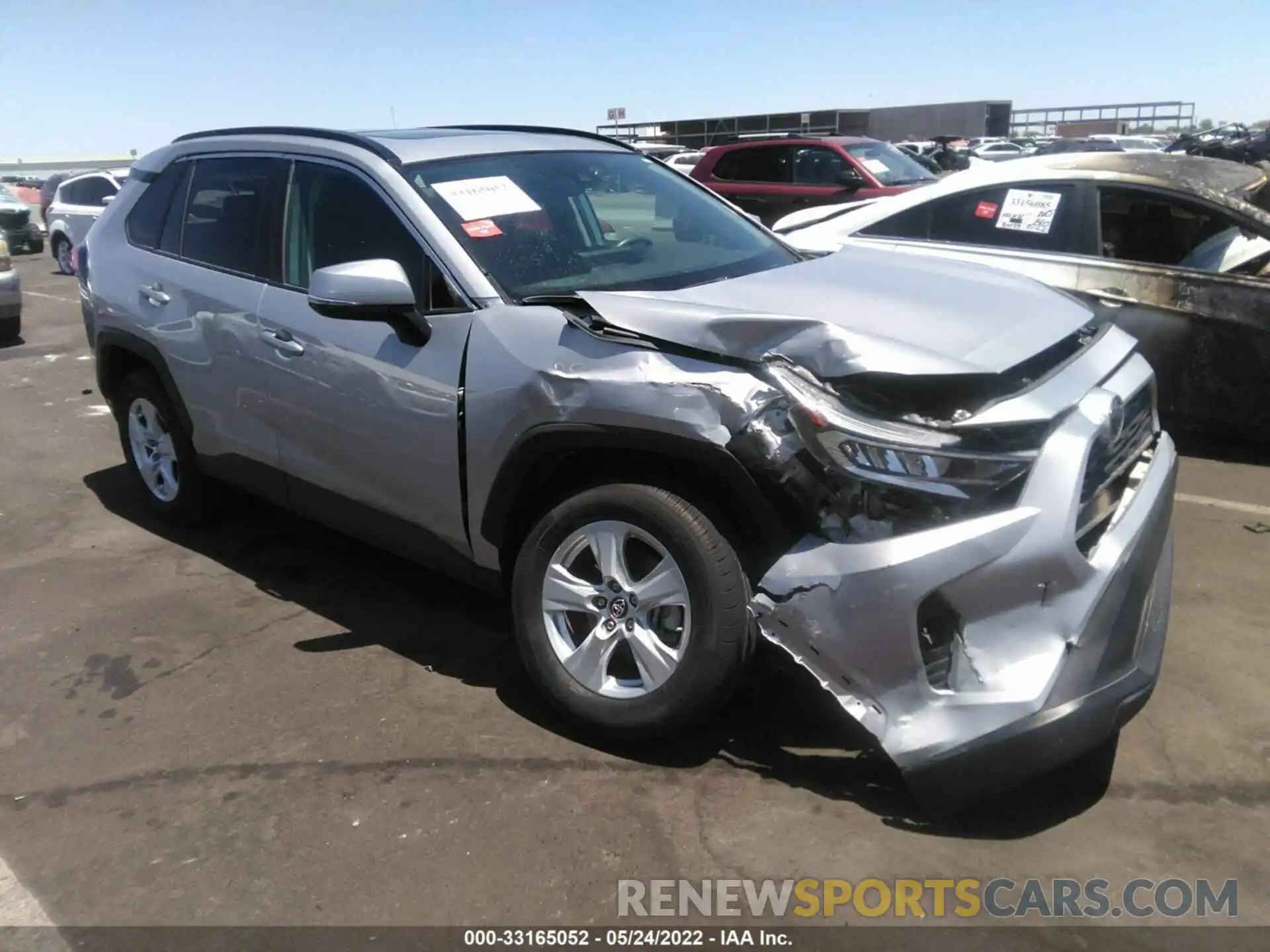 1 Photograph of a damaged car 2T3W1RFV4KW006915 TOYOTA RAV4 2019